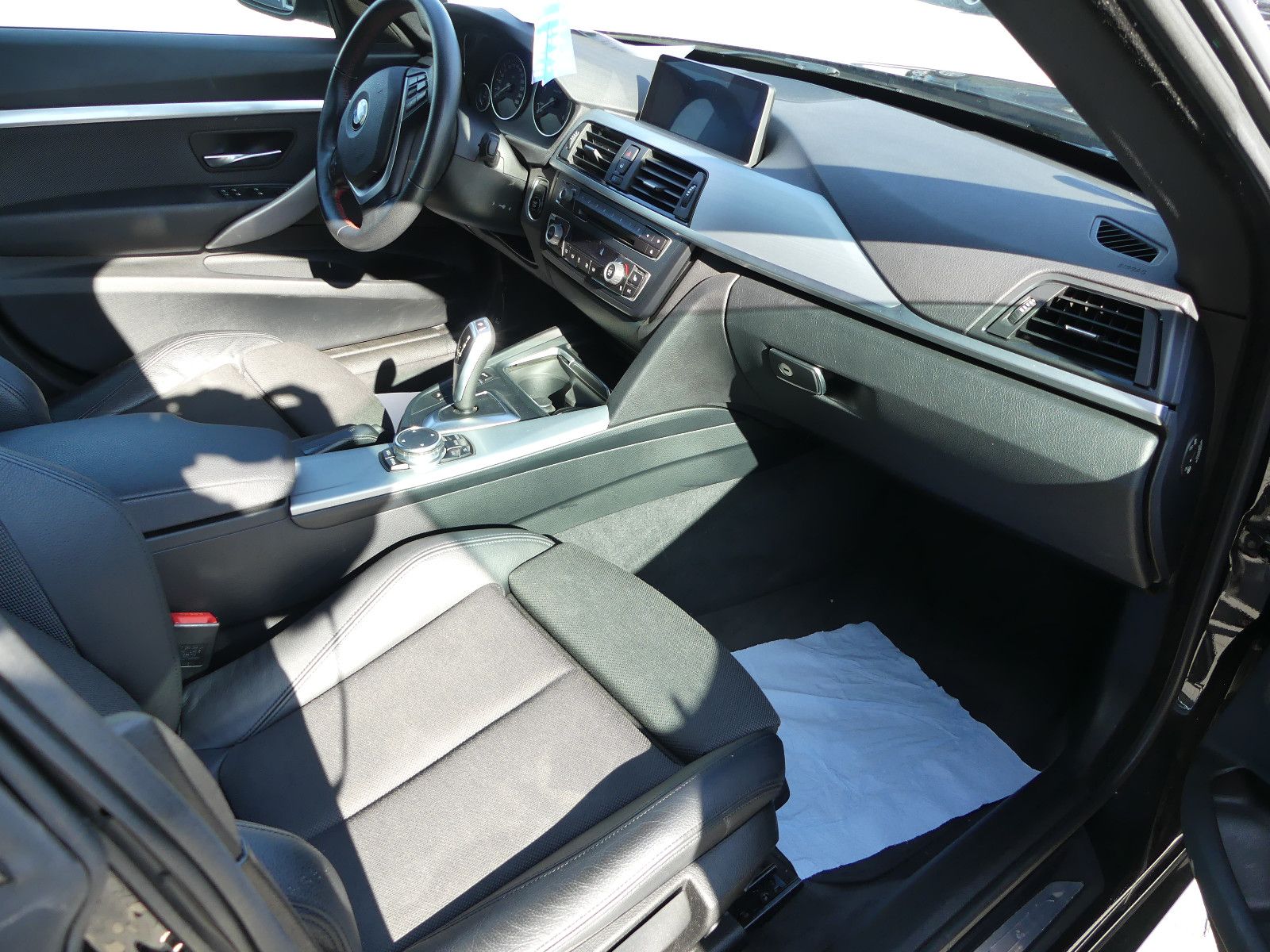 Fahrzeugabbildung BMW 320 3 Gran Turismo 320 d Sport Line