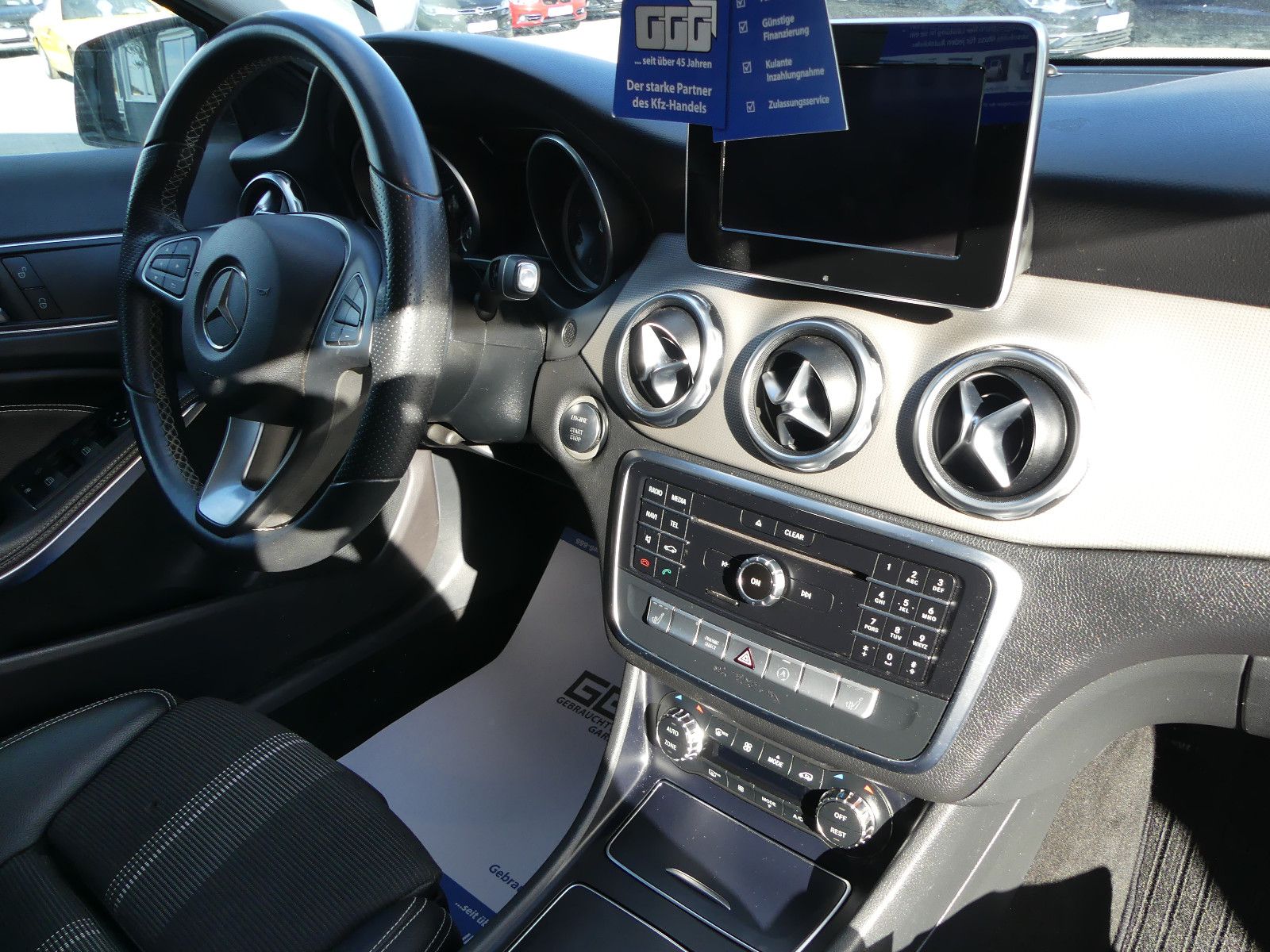 Fahrzeugabbildung Mercedes-Benz GLA 200 GLA GLA 200*2.HAND*68tkm*