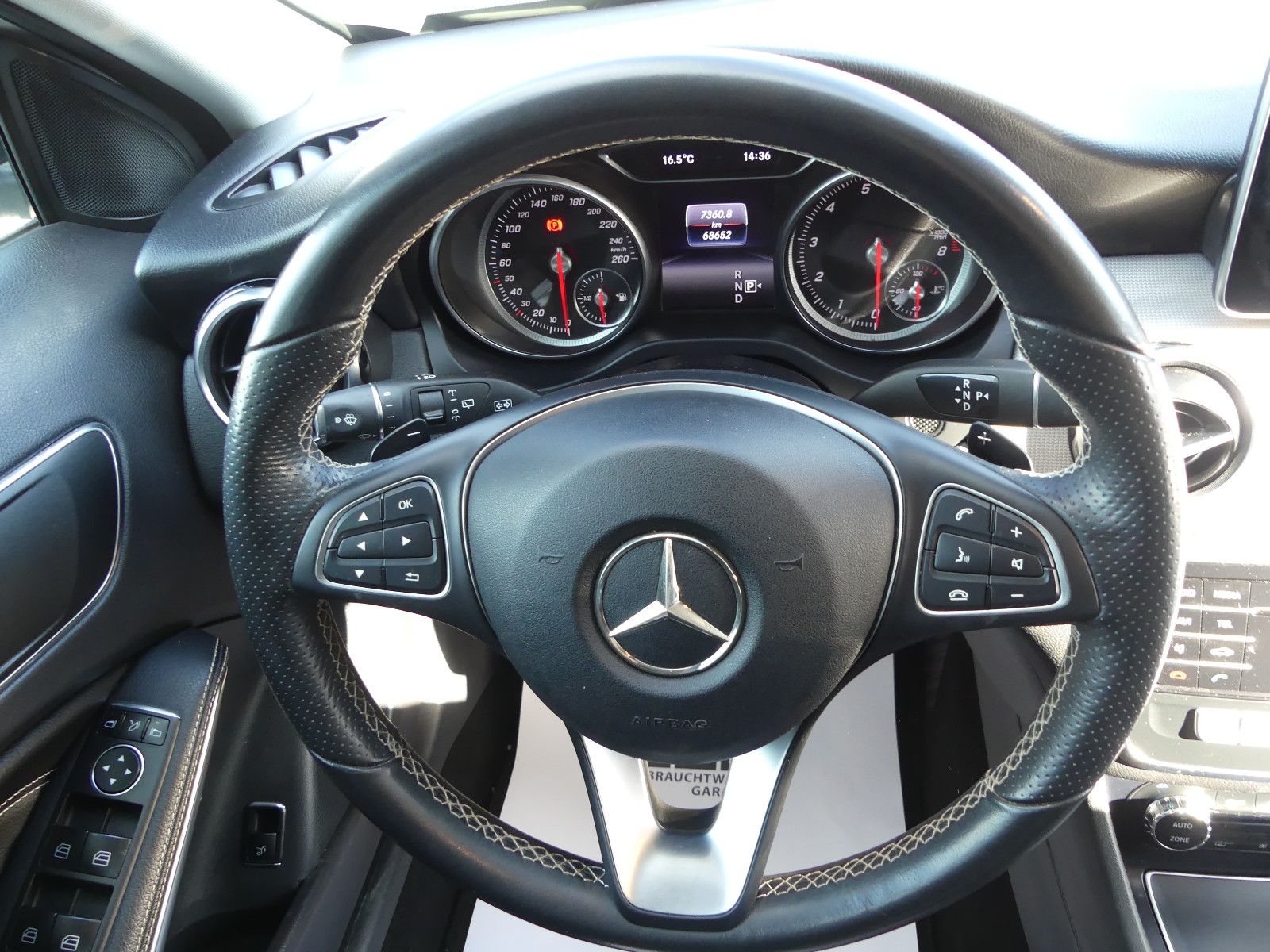 Fahrzeugabbildung Mercedes-Benz GLA 200 GLA GLA 200*2.HAND*68tkm*