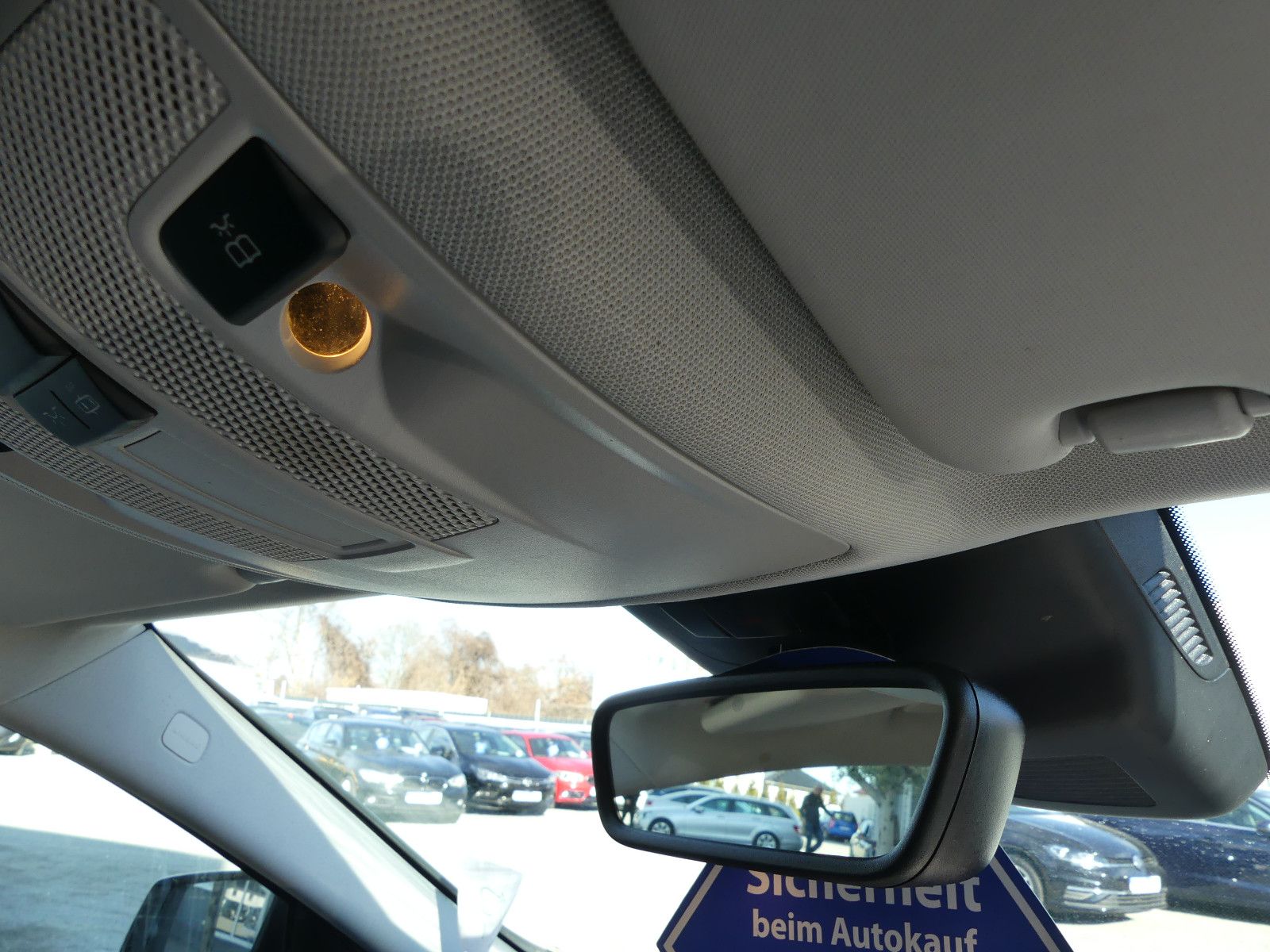 Fahrzeugabbildung Mercedes-Benz GLA 200 GLA GLA 200*2.HAND*68tkm*