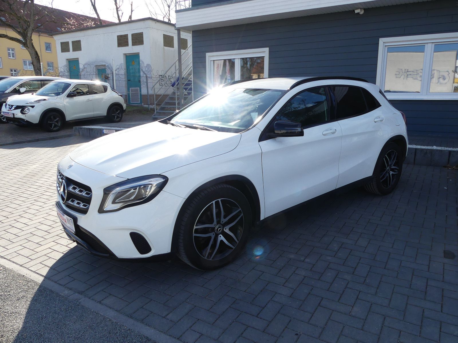 Fahrzeugabbildung Mercedes-Benz GLA 200 GLA GLA 200*2.HAND*68tkm*