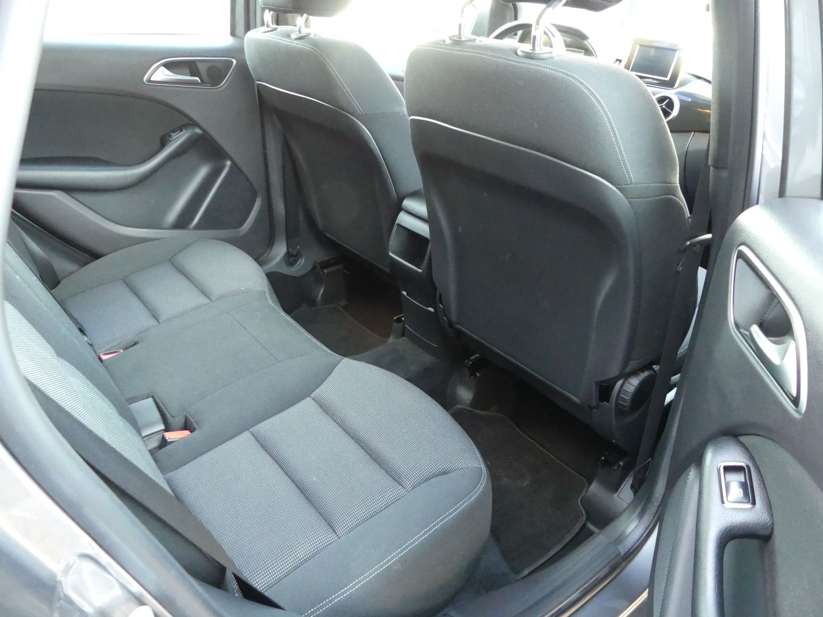 Fahrzeugabbildung Mercedes-Benz B 180 B B 180