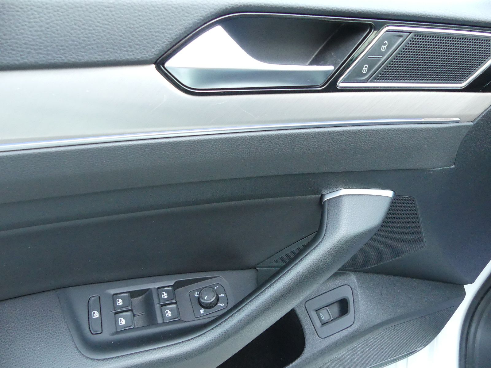 Fahrzeugabbildung Volkswagen Arteon Elegance*2.HAND*