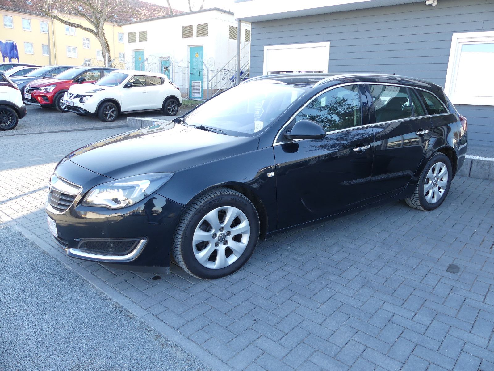 Fahrzeugabbildung Opel Insignia A Sports Tourer Innovation 4x4