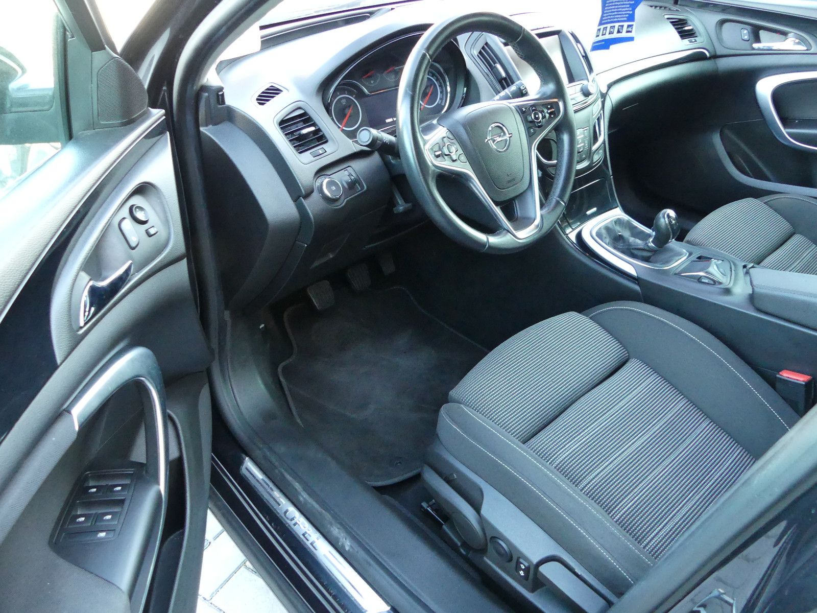 Fahrzeugabbildung Opel Insignia A Sports Tourer Innovation 4x4