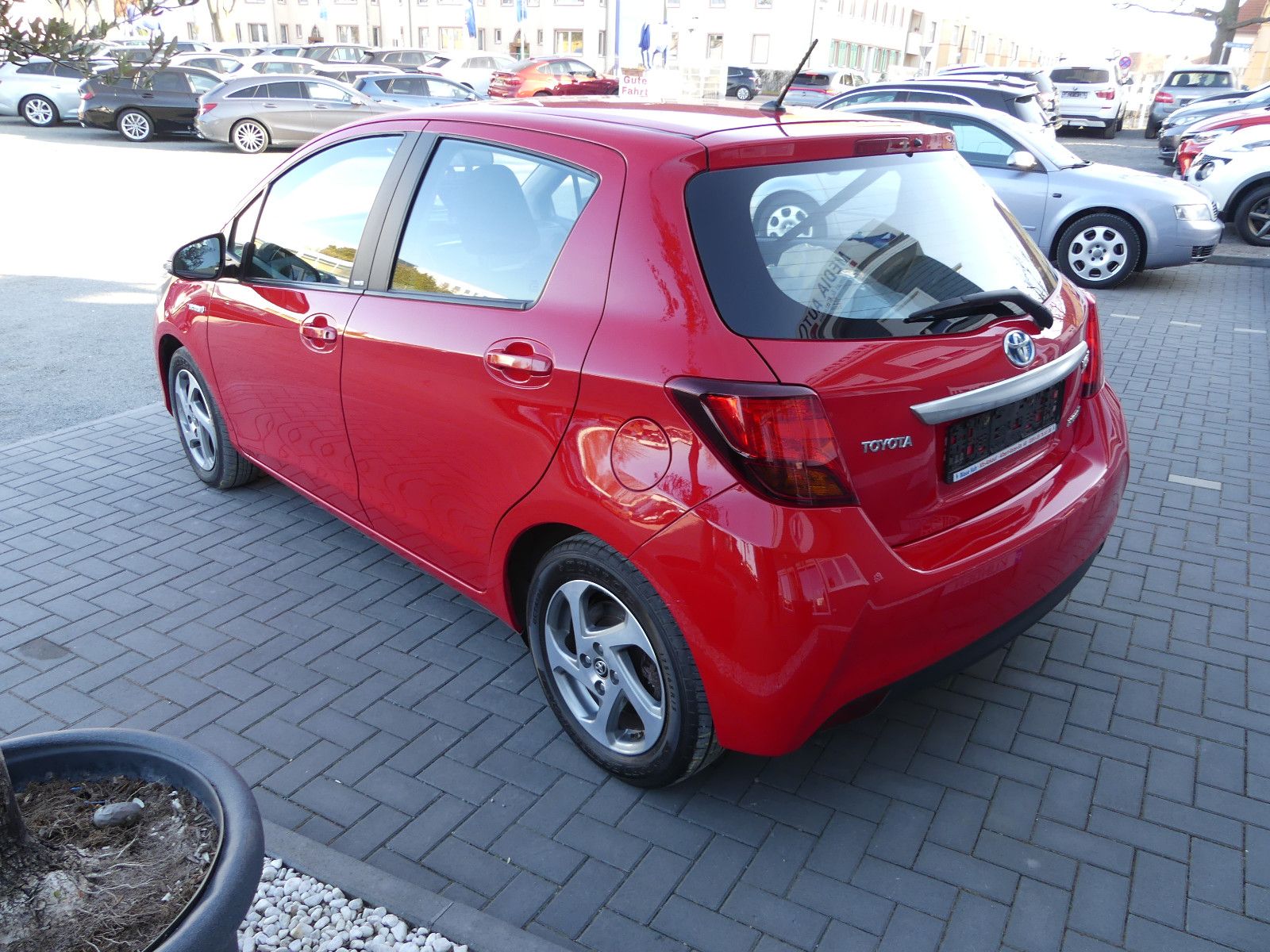 Fahrzeugabbildung Toyota Yaris Edition-S Hybrid*1.HAND*56Tkm*