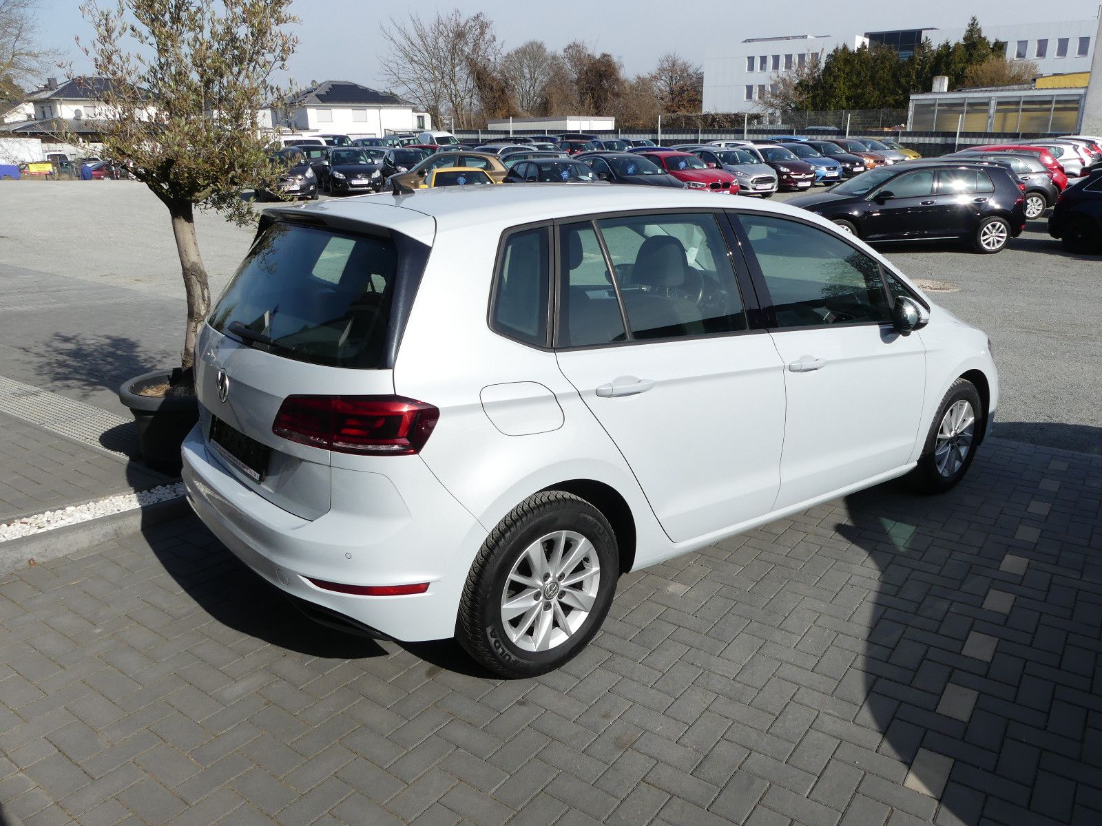 Fahrzeugabbildung Volkswagen Golf Sportsvan VII Trendline*1.HAND*82TKM*