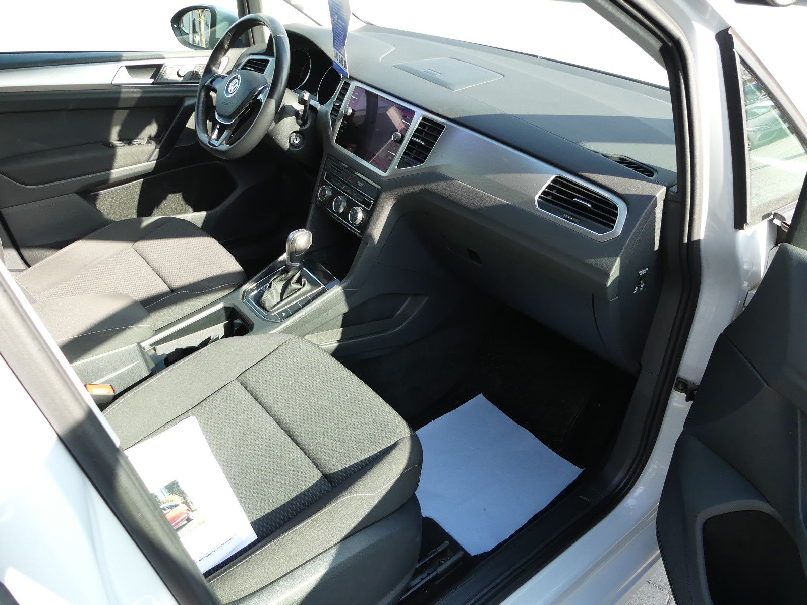 Fahrzeugabbildung Volkswagen Golf Sportsvan VII Trendline*1.HAND*82TKM*