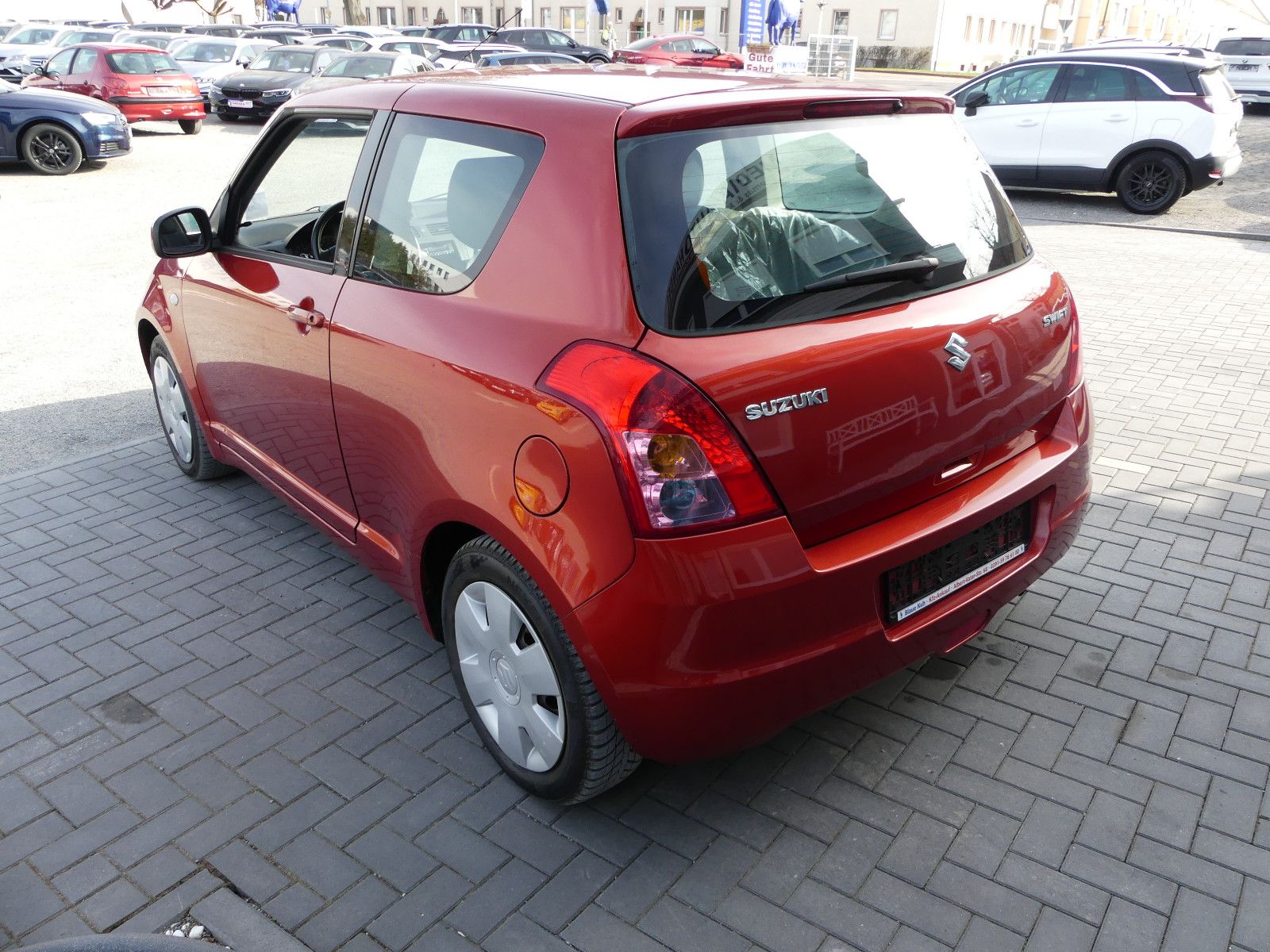 Fahrzeugabbildung Suzuki Swift Lim. Classic"2.HAND"90TKM"