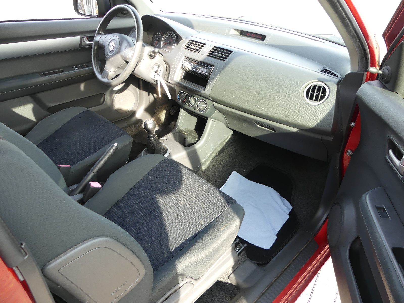 Fahrzeugabbildung Suzuki Swift Lim. Classic"2.HAND"90TKM"