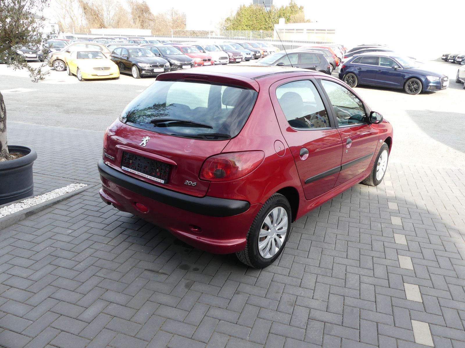 Fahrzeugabbildung Peugeot 206 JBL, * NUR 84.000KM*