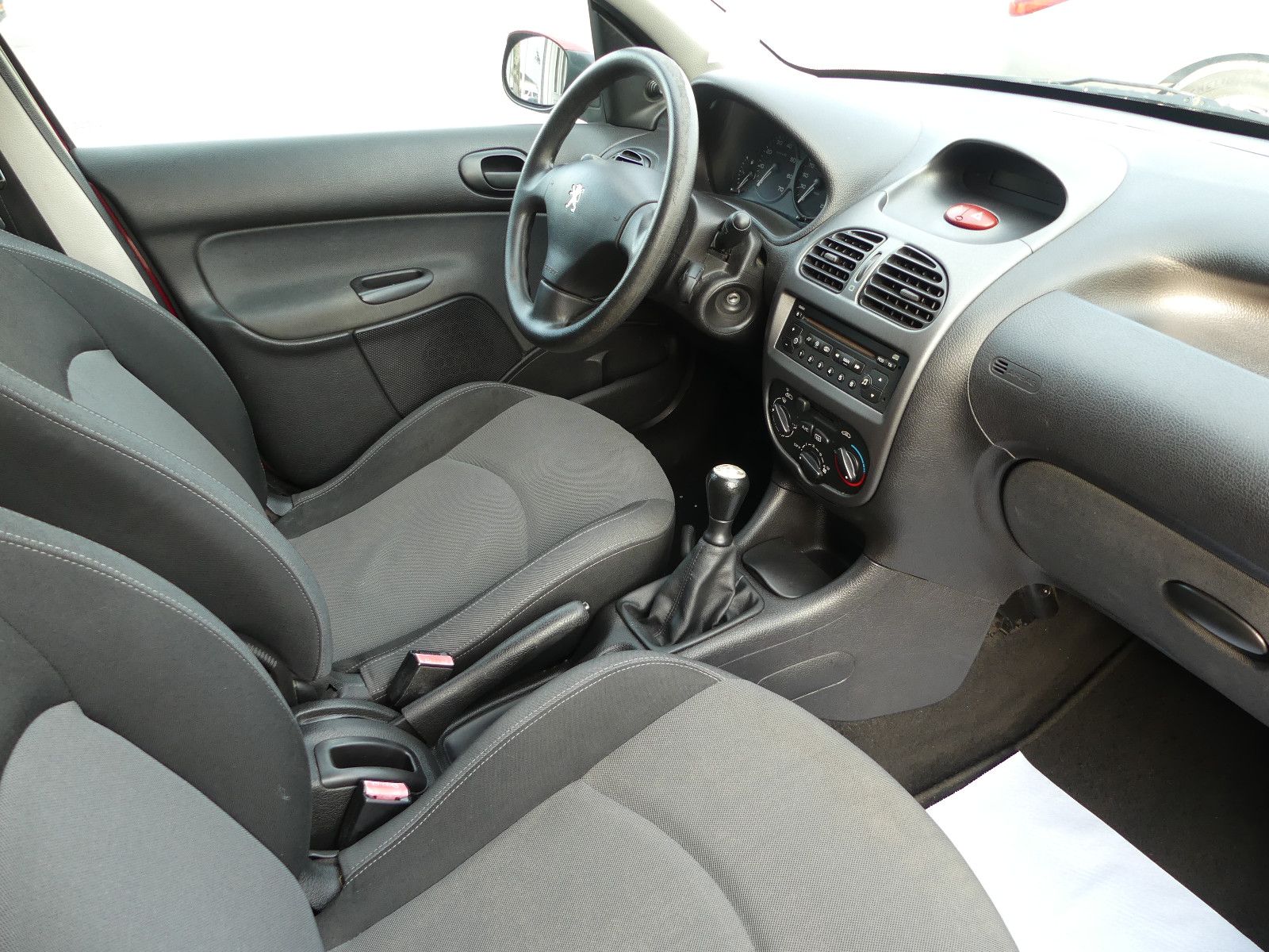 Fahrzeugabbildung Peugeot 206 JBL, * NUR 84.000KM*