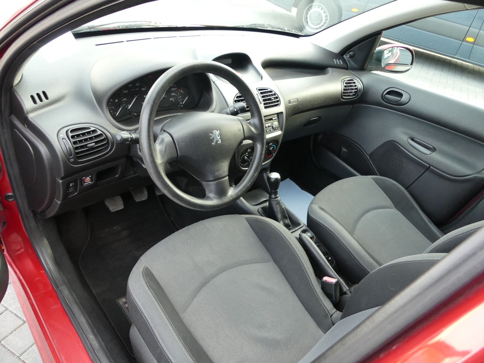 Fahrzeugabbildung Peugeot 206 JBL, * NUR 84.000KM*