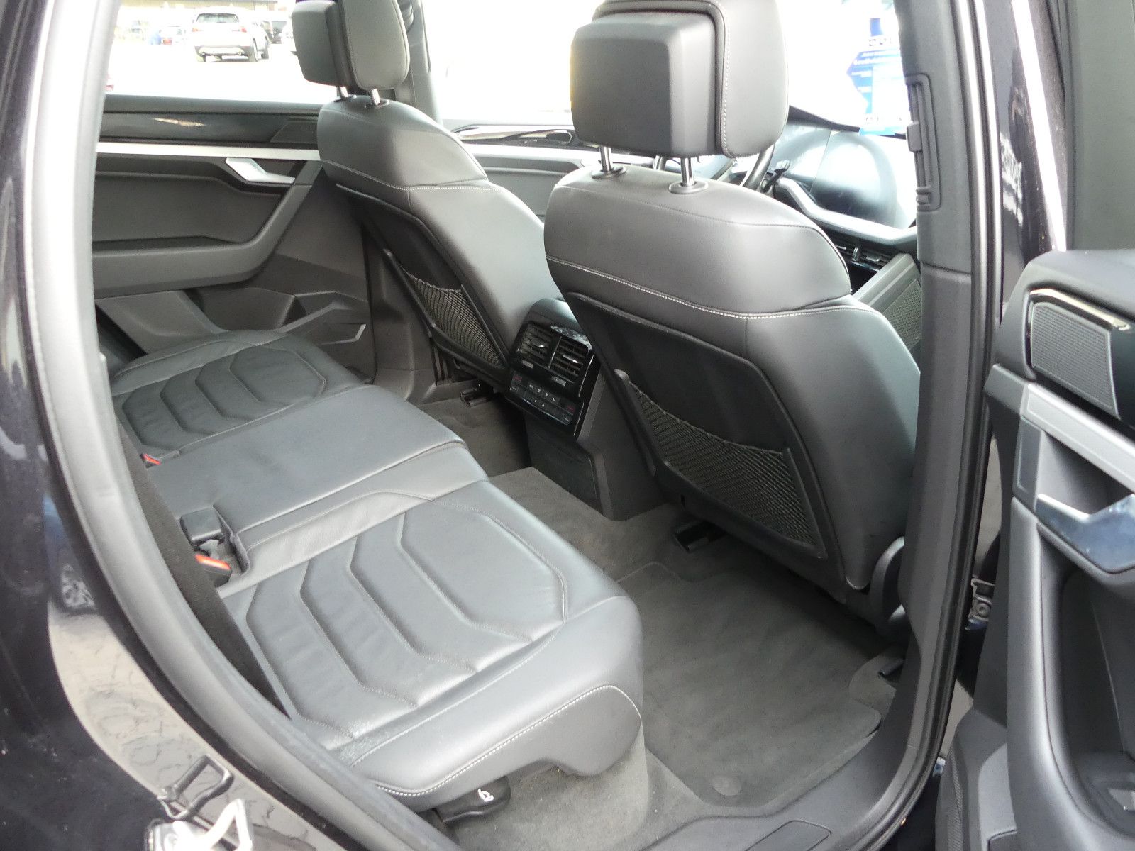 Fahrzeugabbildung Volkswagen Touareg . 4Motion