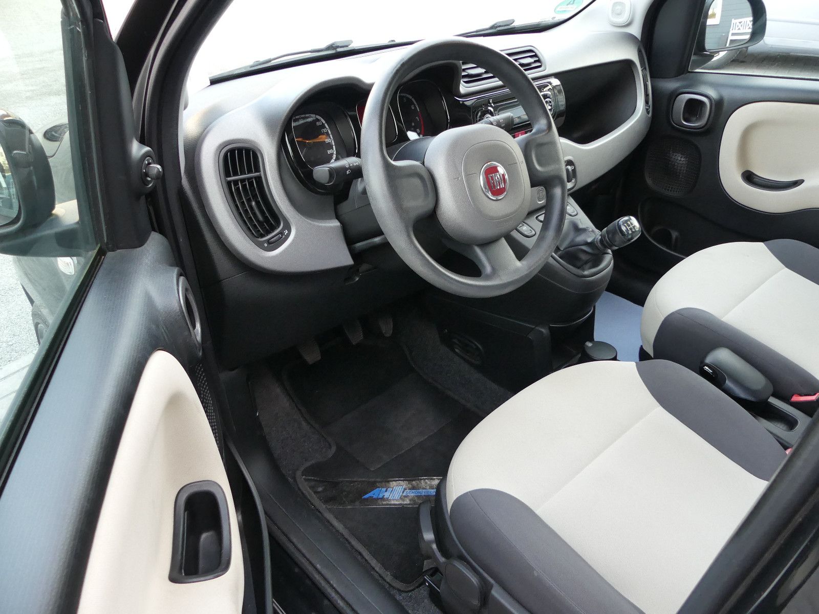 Fahrzeugabbildung Fiat Panda Lounge"2.HAND"83TKM"