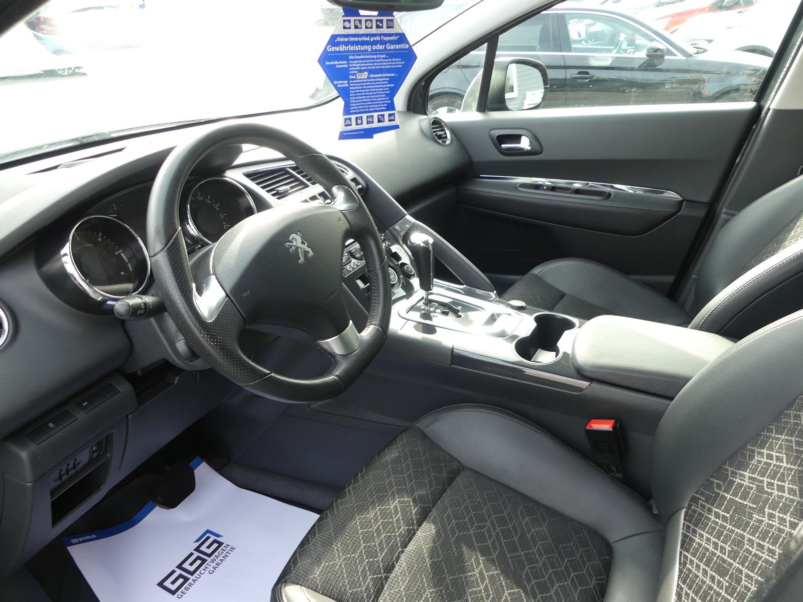 Fahrzeugabbildung Peugeot 3008 Allure, Automatik