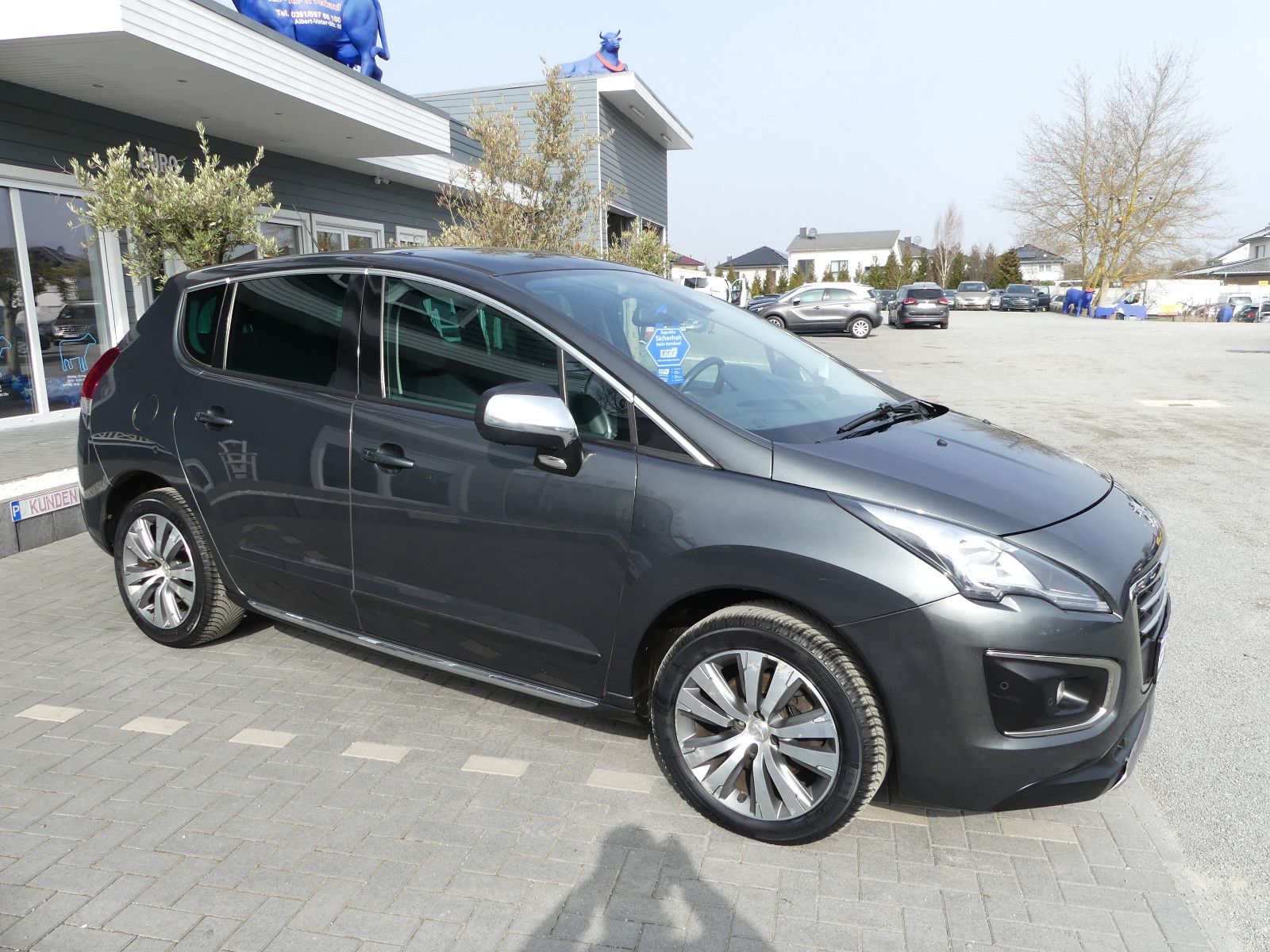 Fahrzeugabbildung Peugeot 3008 Allure, Automatik