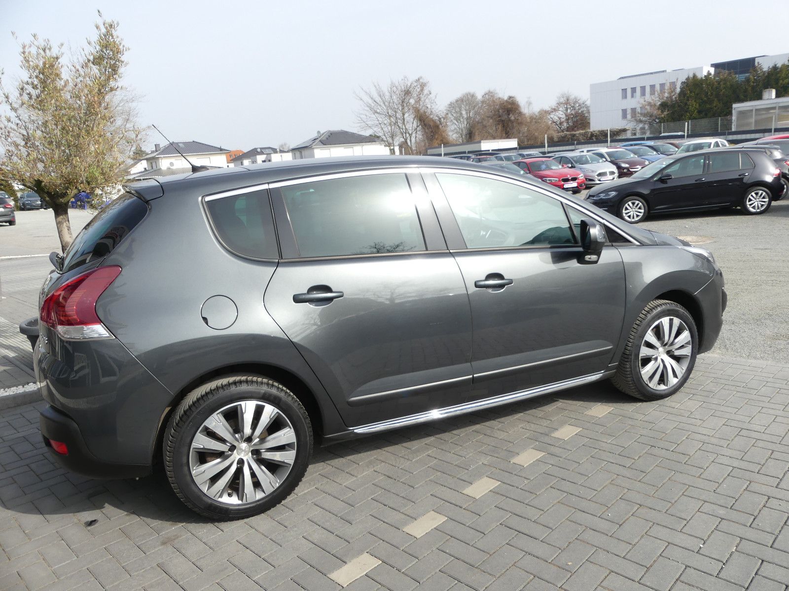 Fahrzeugabbildung Peugeot 3008 Allure, Automatik