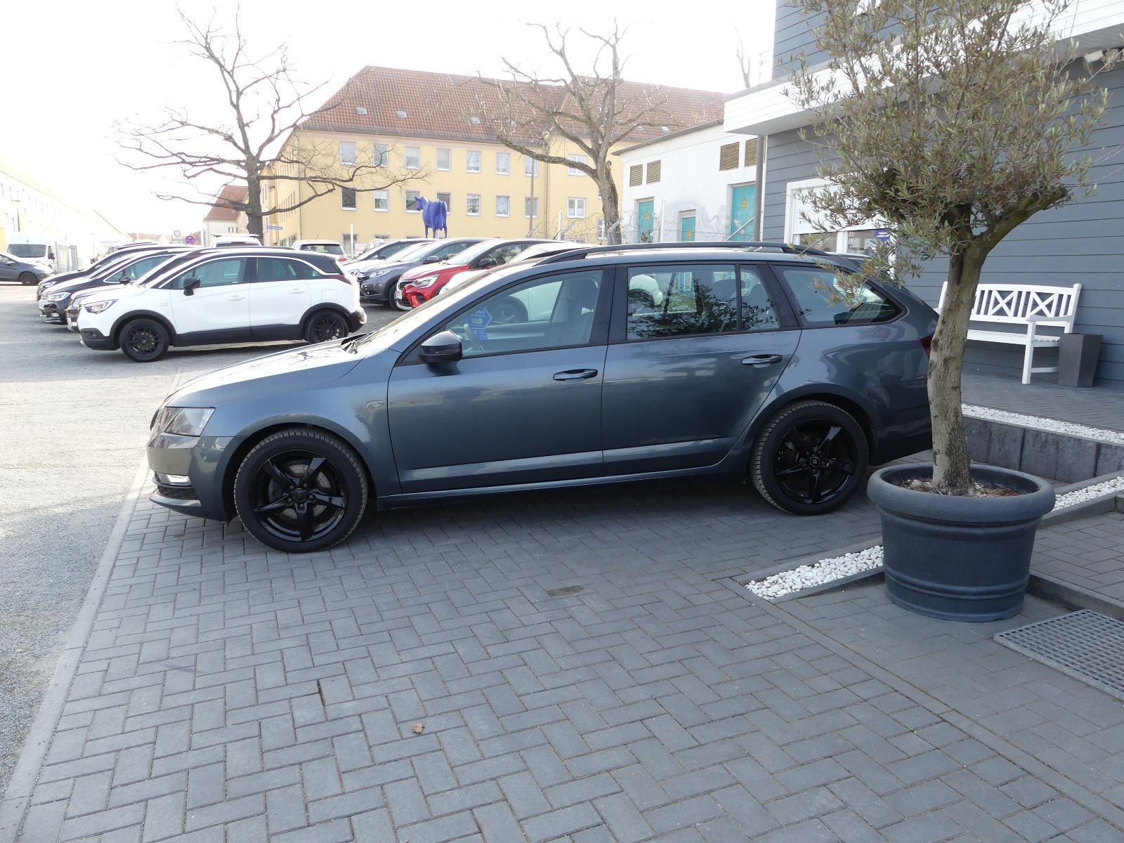 Fahrzeugabbildung SKODA Octavia Combi Ambition"1.HAND"