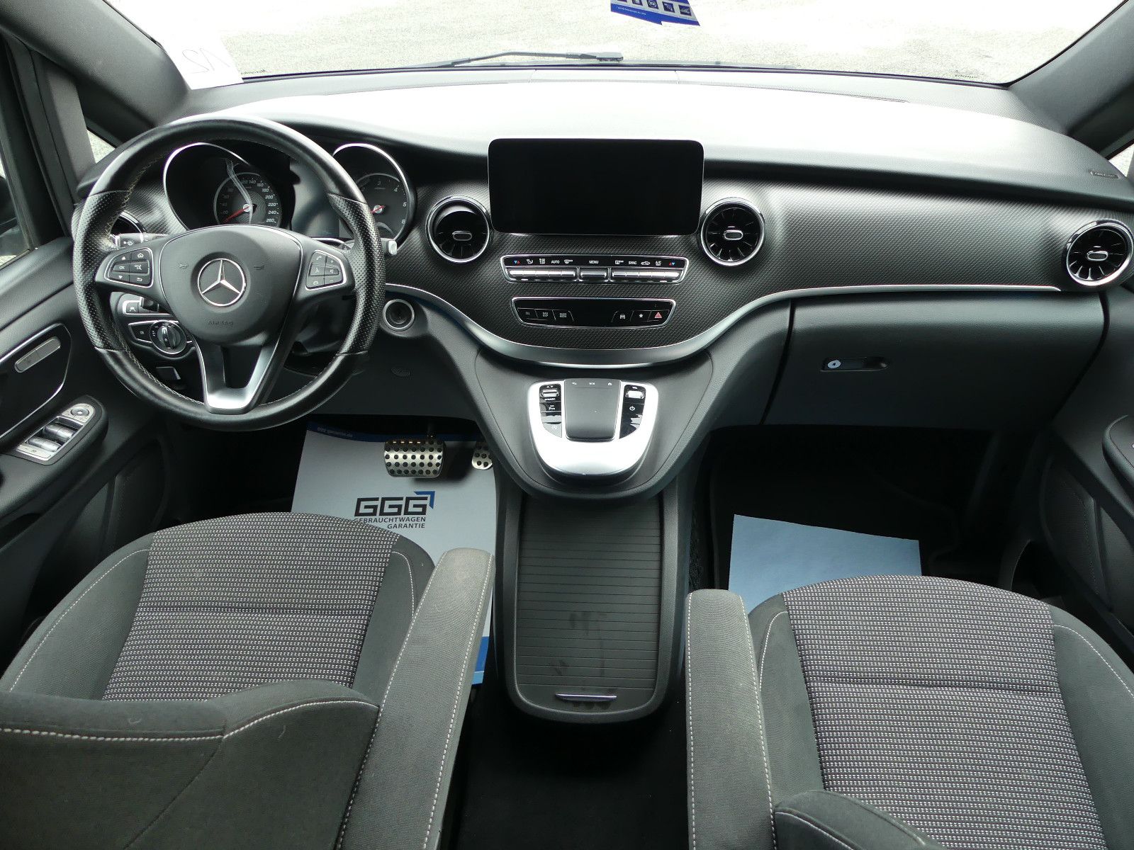 Fahrzeugabbildung Mercedes-Benz V 250 EDITION AMG-LINE, *KOMPAKT*