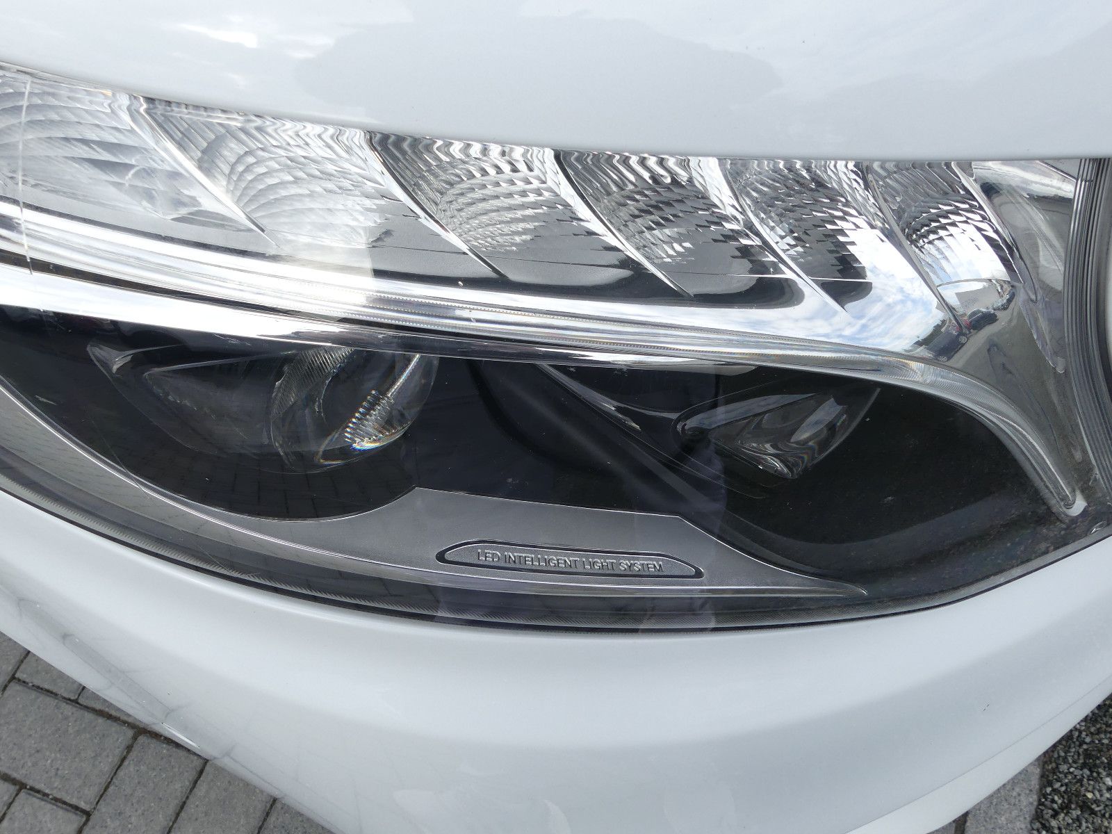 Fahrzeugabbildung Mercedes-Benz V 250 EDITION AMG-LINE, *KOMPAKT*