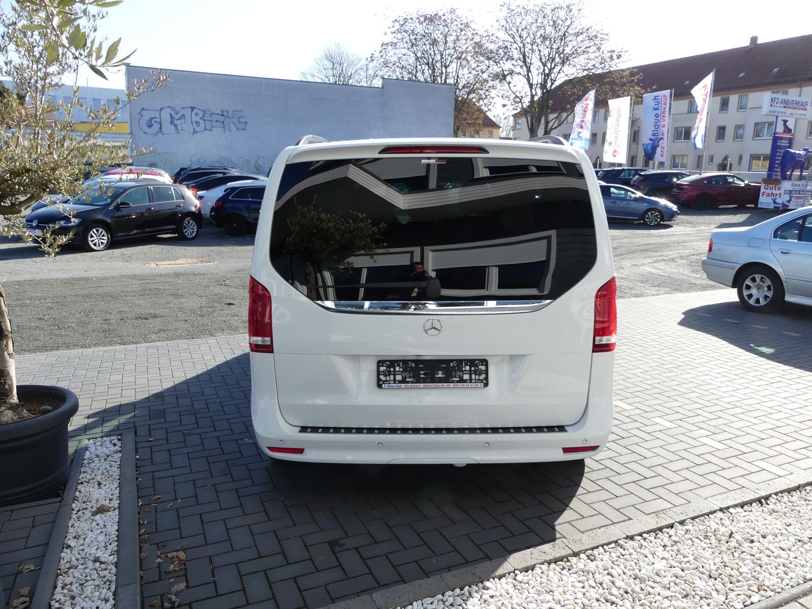 Fahrzeugabbildung Mercedes-Benz V 250 EDITION AMG-LINE, *KOMPAKT*