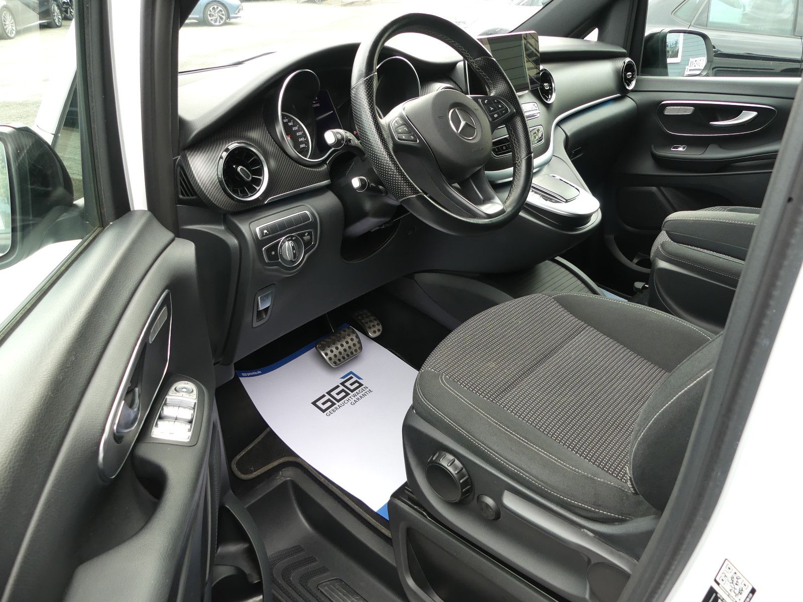 Fahrzeugabbildung Mercedes-Benz V 250 EDITION AMG-LINE, *KOMPAKT*