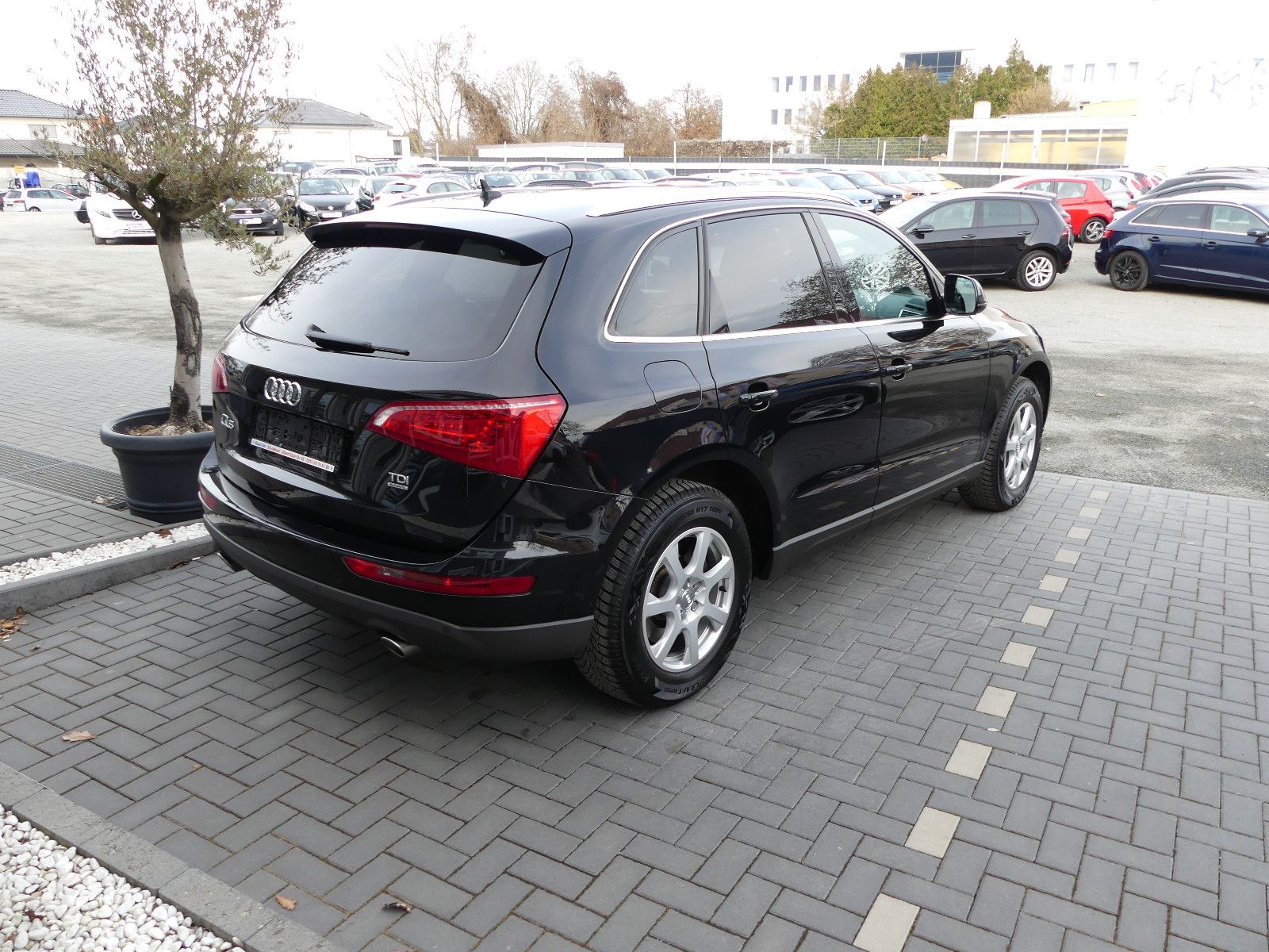 Fahrzeugabbildung Audi Q5 3.0 TDI 176 kW quattro"106TKM"