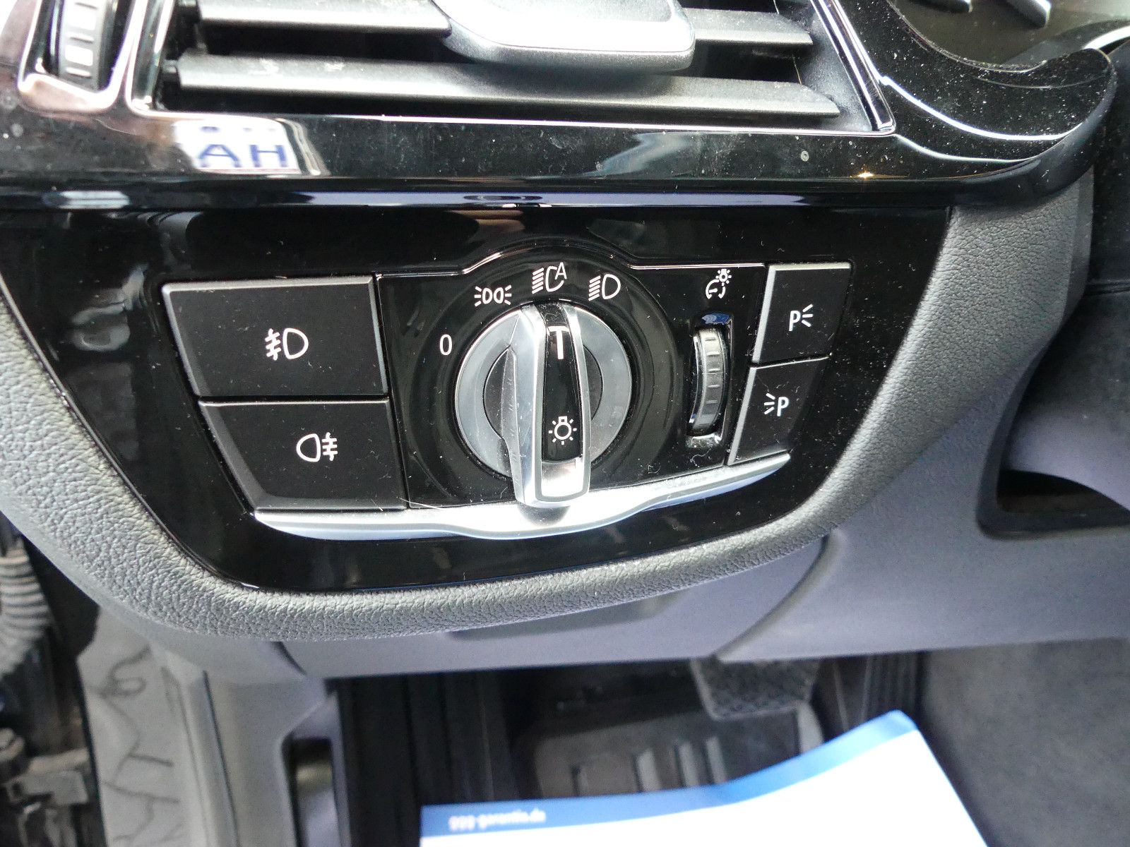 Fahrzeugabbildung BMW 540 5 Touring 540 d xDrive Sport Line"2.HAND"