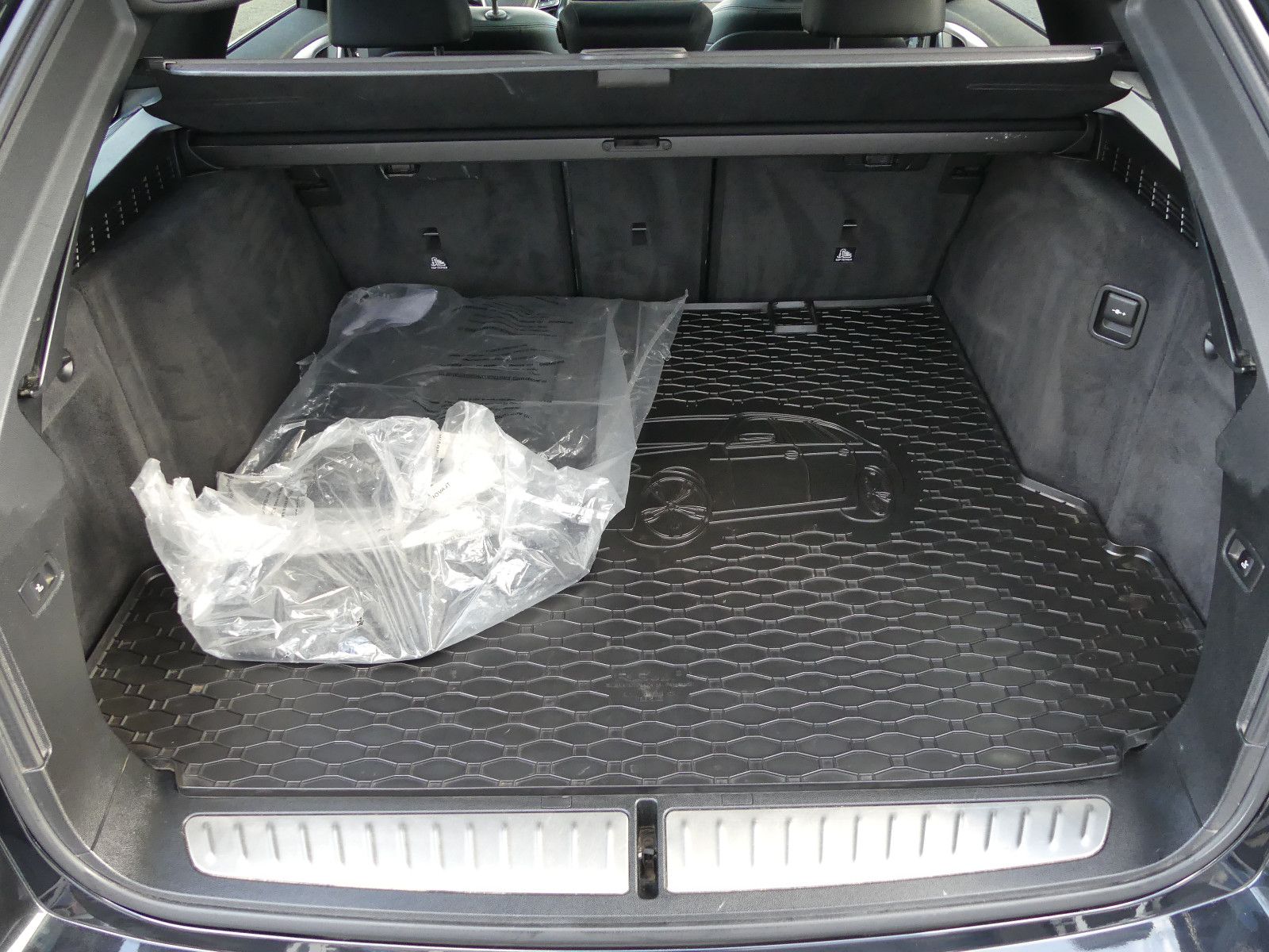 Fahrzeugabbildung BMW 540 5 Touring 540 d xDrive Sport Line"2.HAND"