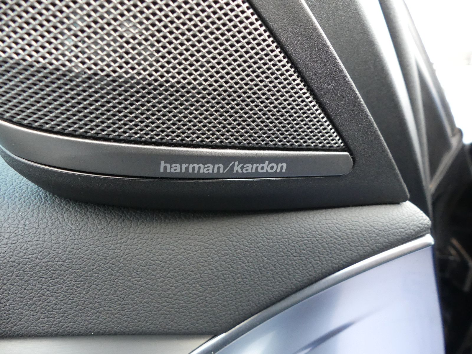 Fahrzeugabbildung BMW 540 5 Touring 540 d xDrive Sport Line"2.HAND"