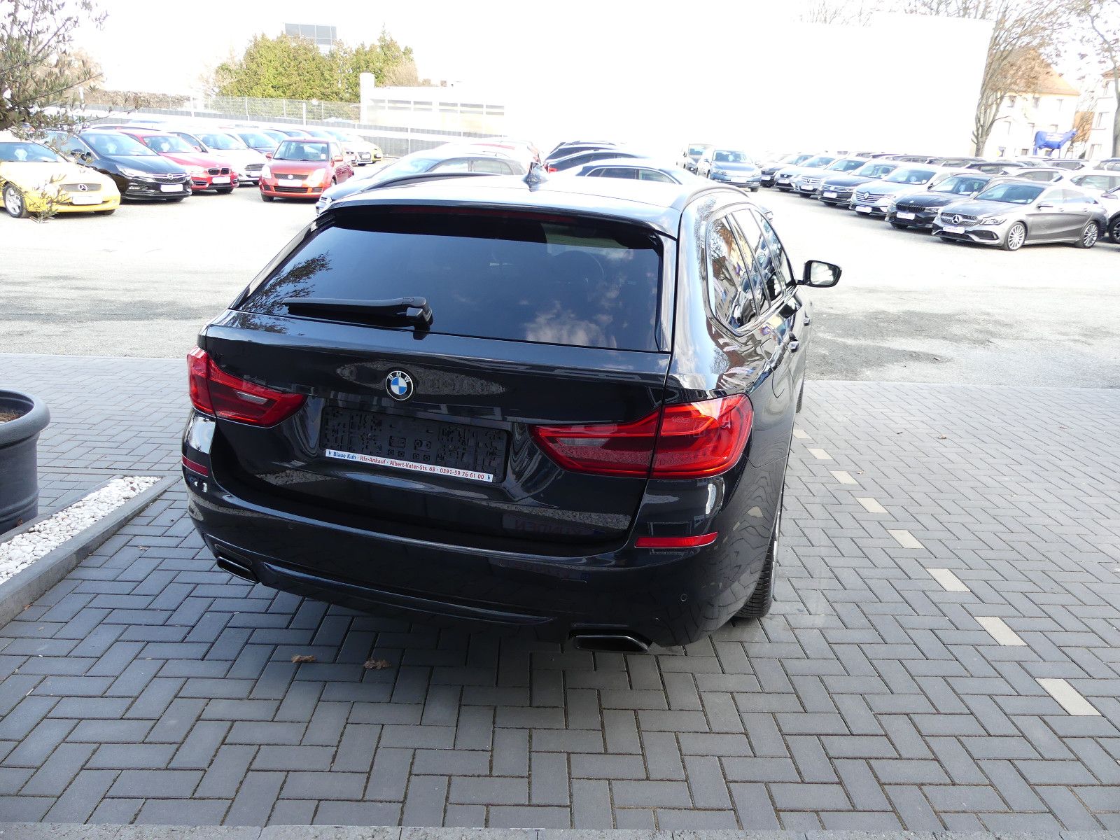 Fahrzeugabbildung BMW 540 5 Touring 540 d xDrive Sport Line"2.HAND"
