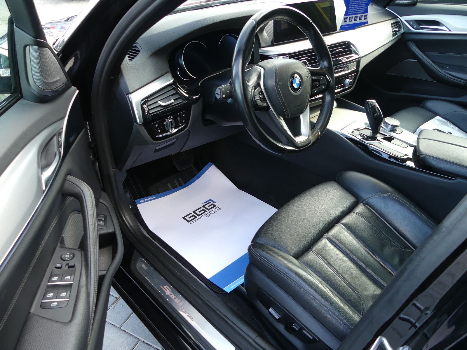 Fahrzeugabbildung BMW 540 5 Touring 540 d xDrive Sport Line"2.HAND"