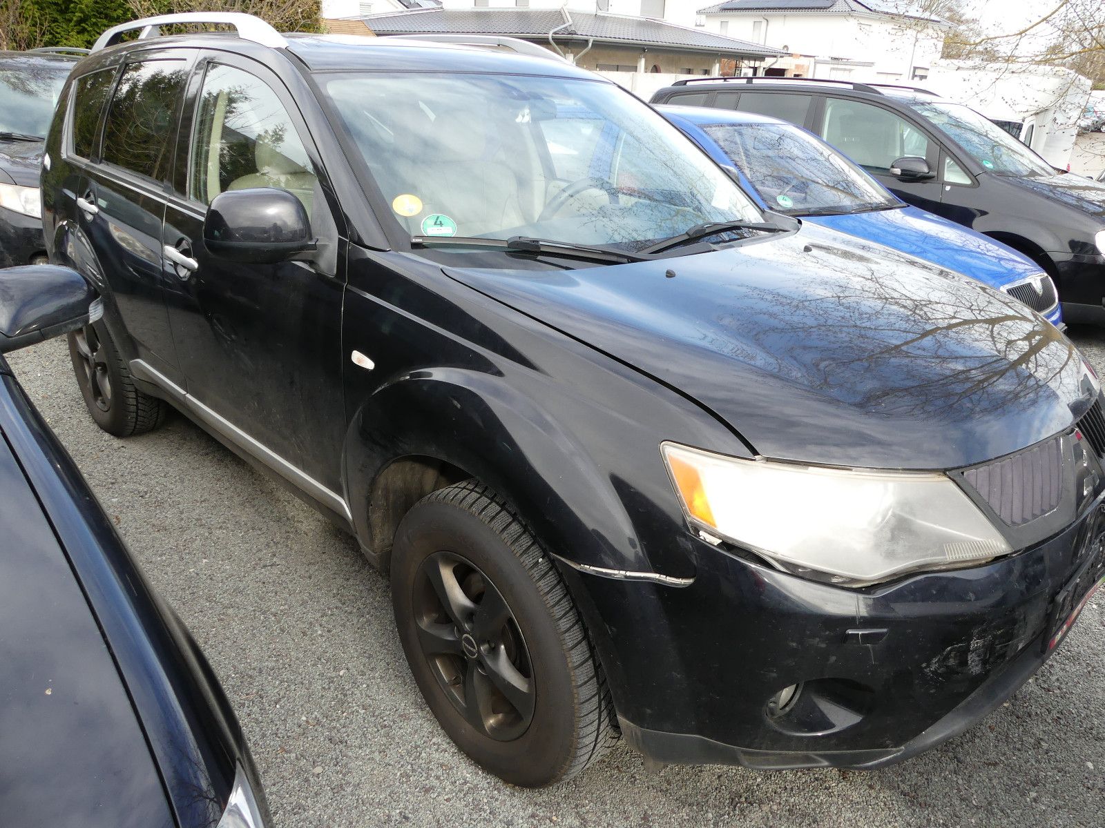 Fahrzeugabbildung Mitsubishi Outlander 2.2 DI-D Instyle