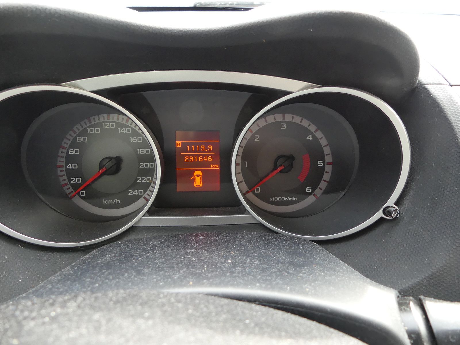 Fahrzeugabbildung Mitsubishi Outlander 2.2 DI-D Instyle