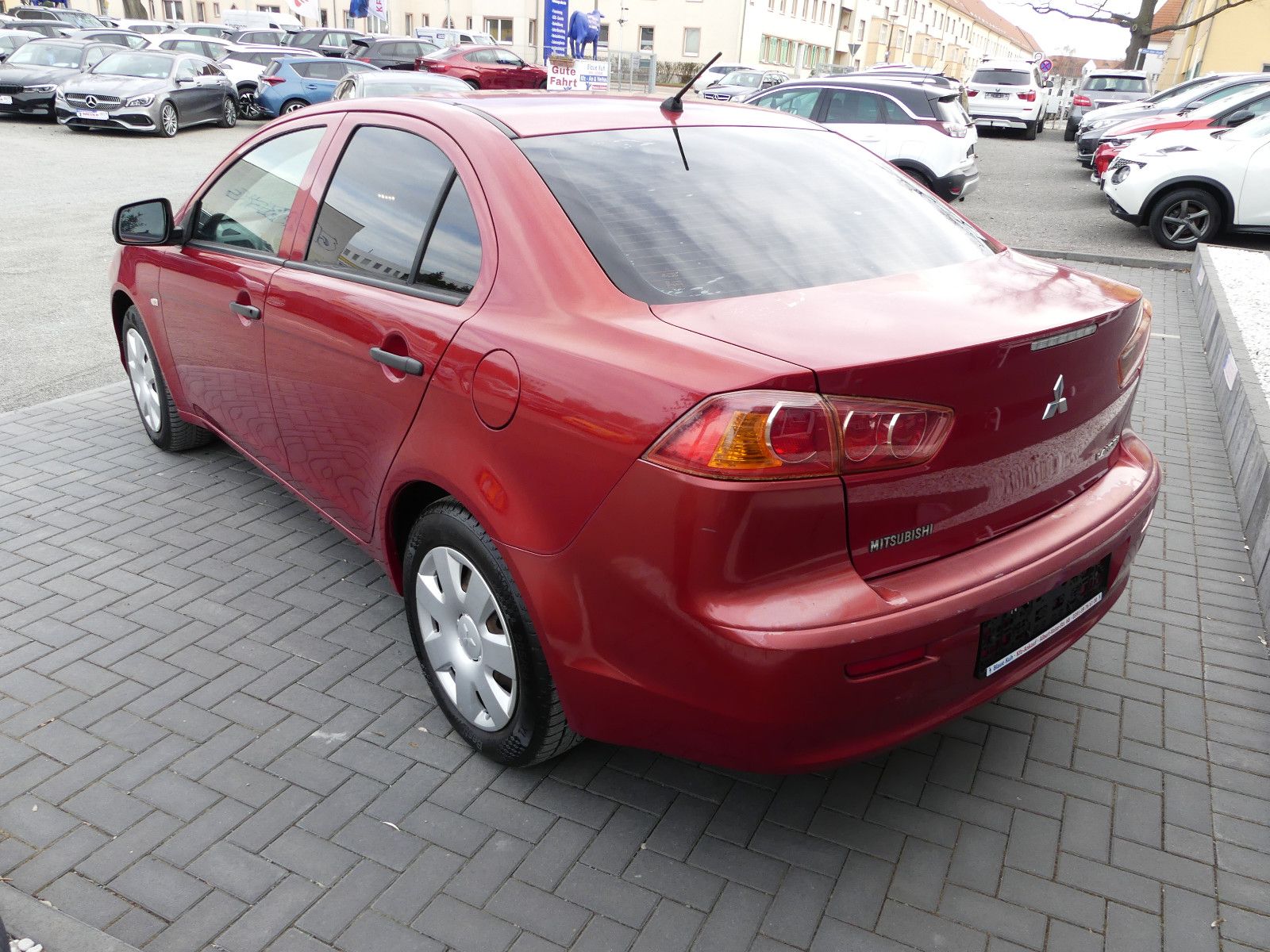 Fahrzeugabbildung Mitsubishi Lancer Lim. Inform