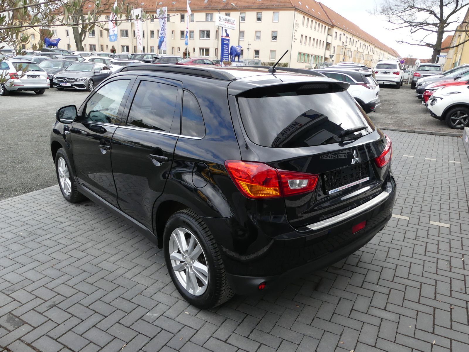 Fahrzeugabbildung Mitsubishi ASX Instyle 4WD"AUTOMATIK"