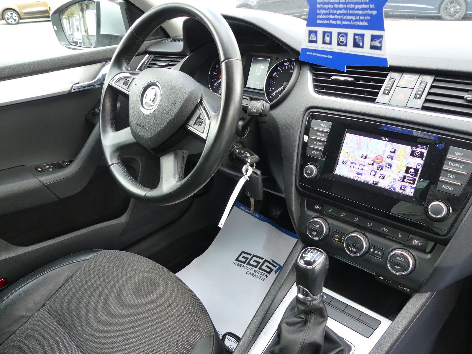 Fahrzeugabbildung SKODA Octavia Combi Elegance"SERVICEHEFT"