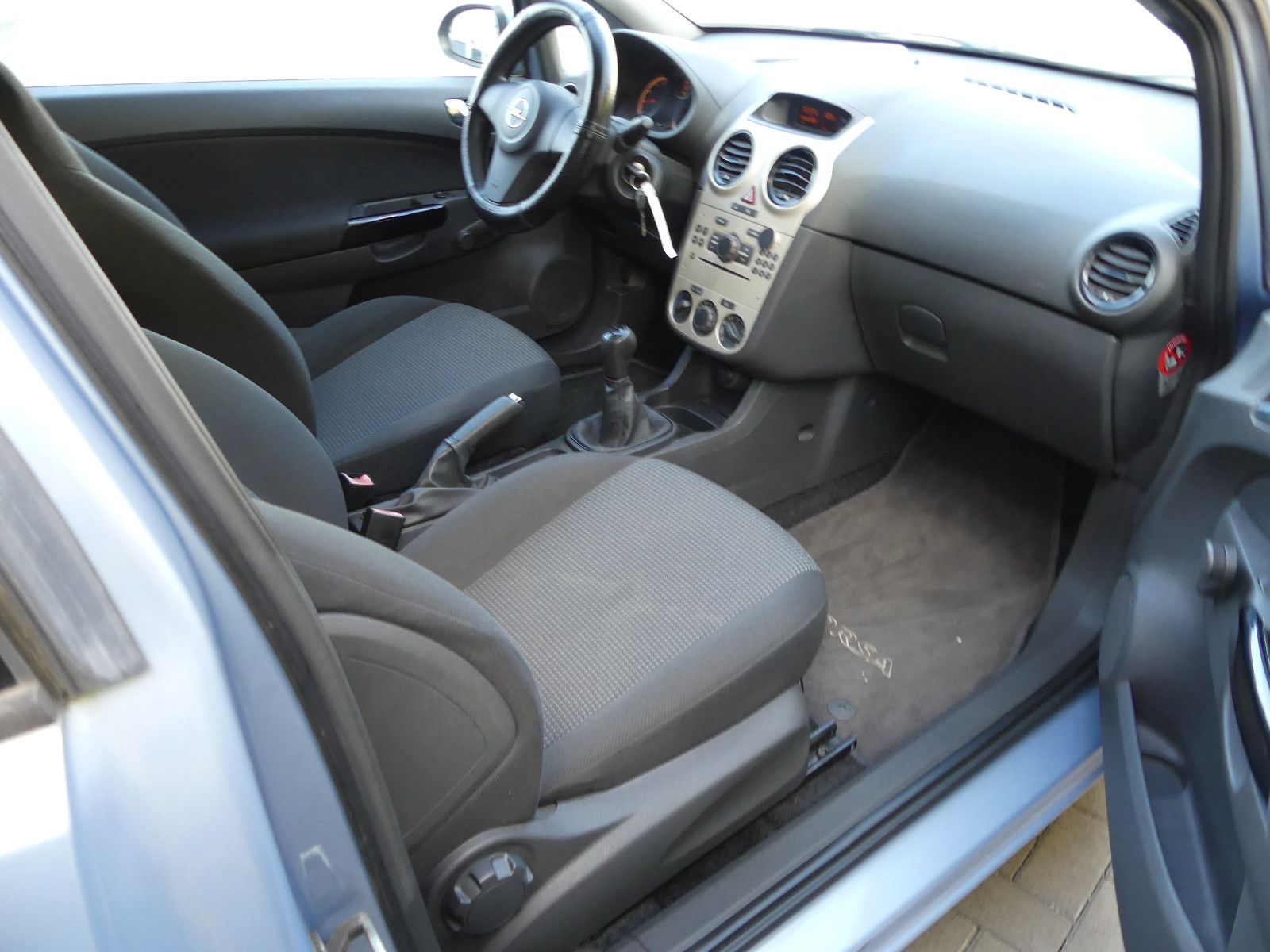 Fahrzeugabbildung Opel Corsa D Selection "110 Jahre"2.HAND"