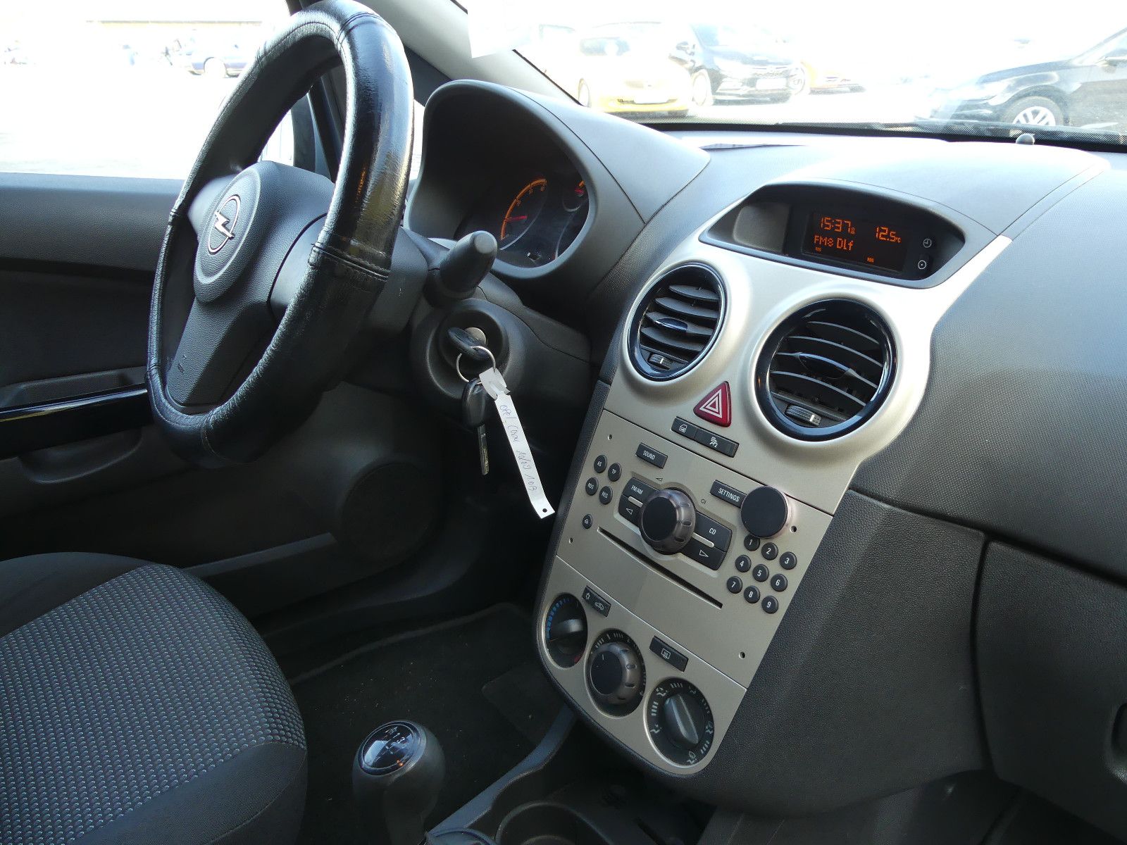 Fahrzeugabbildung Opel Corsa D Selection "110 Jahre"2.HAND"