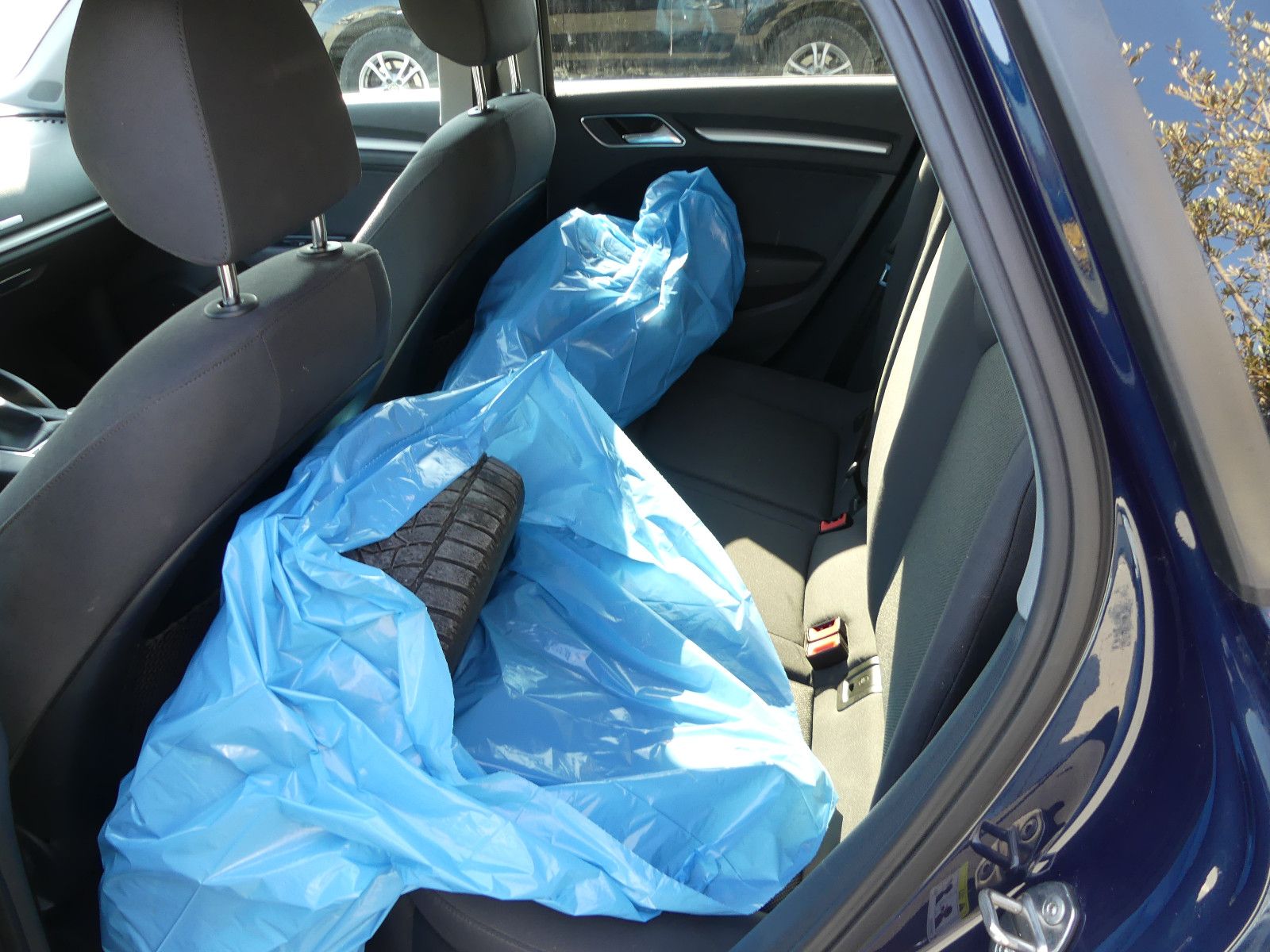 Fahrzeugabbildung Audi A3 Sportback basis