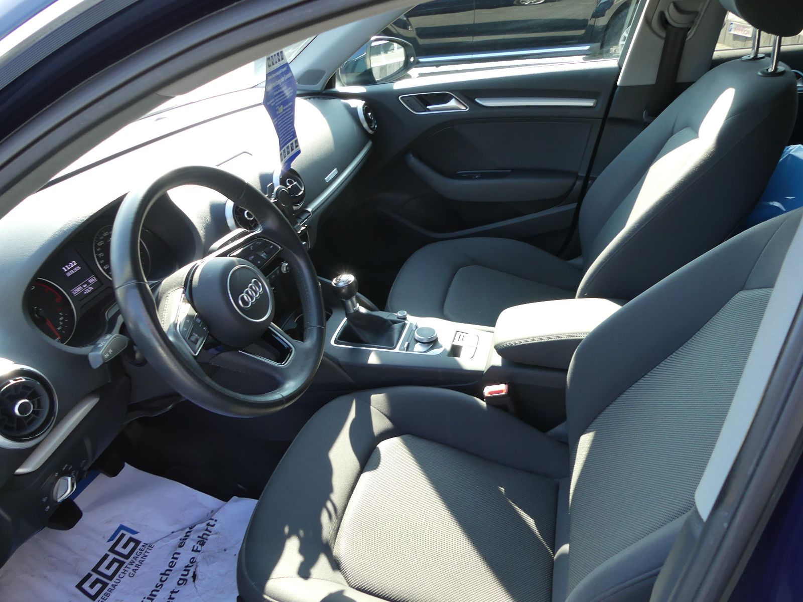 Fahrzeugabbildung Audi A3 Sportback basis