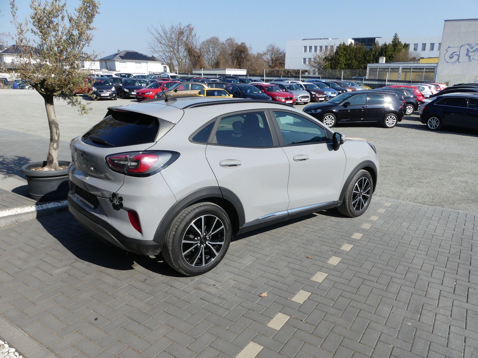 Fahrzeugabbildung Ford Puma Titanium"2.HAND"30TKM"