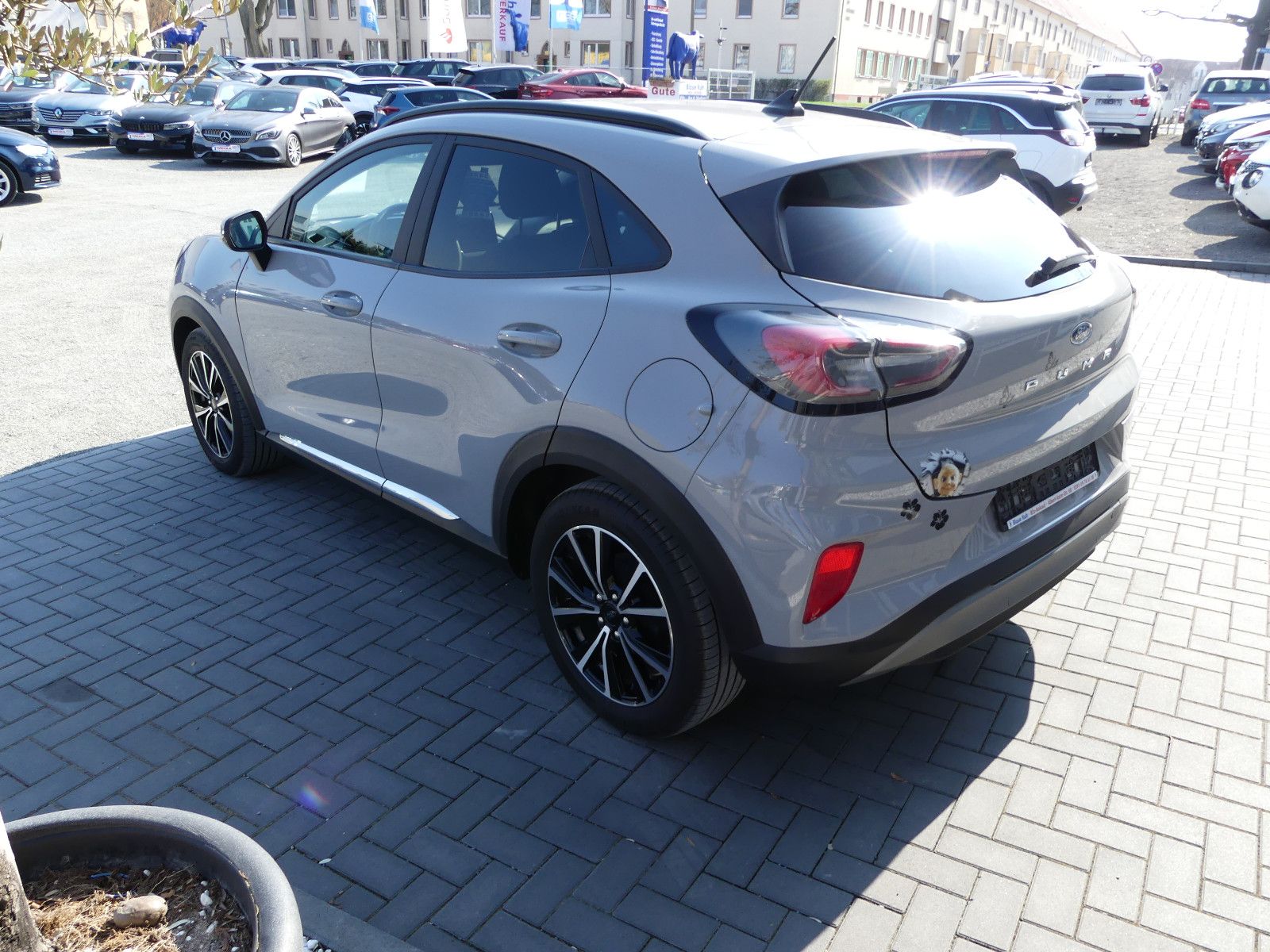 Fahrzeugabbildung Ford Puma Titanium"2.HAND"30TKM"