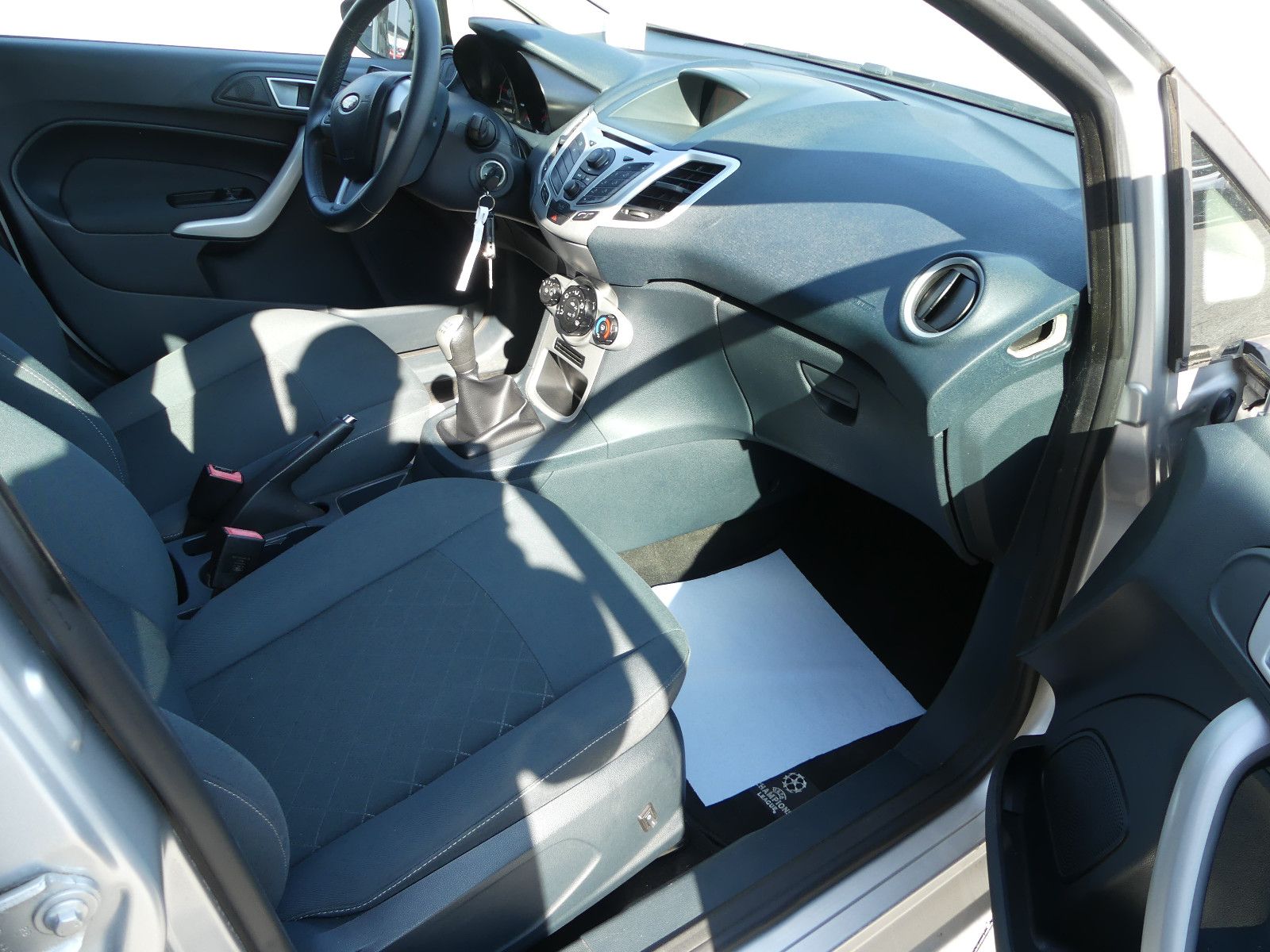 Fahrzeugabbildung Ford Fiesta Champions Edition