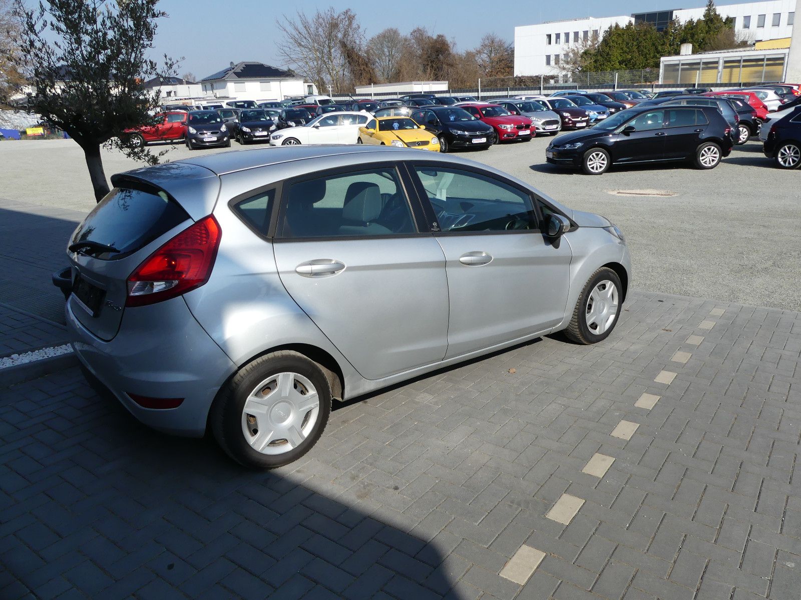 Fahrzeugabbildung Ford Fiesta Champions Edition