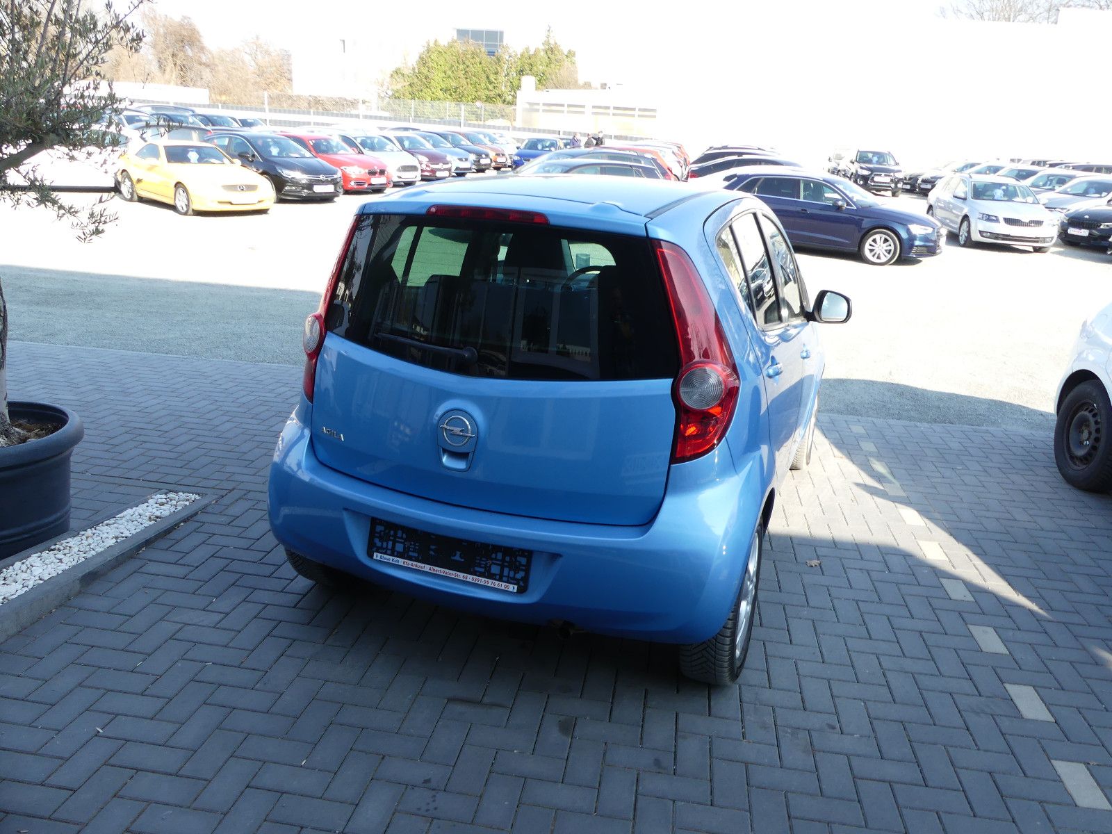 Fahrzeugabbildung Opel Agila B Edition"70TKM"