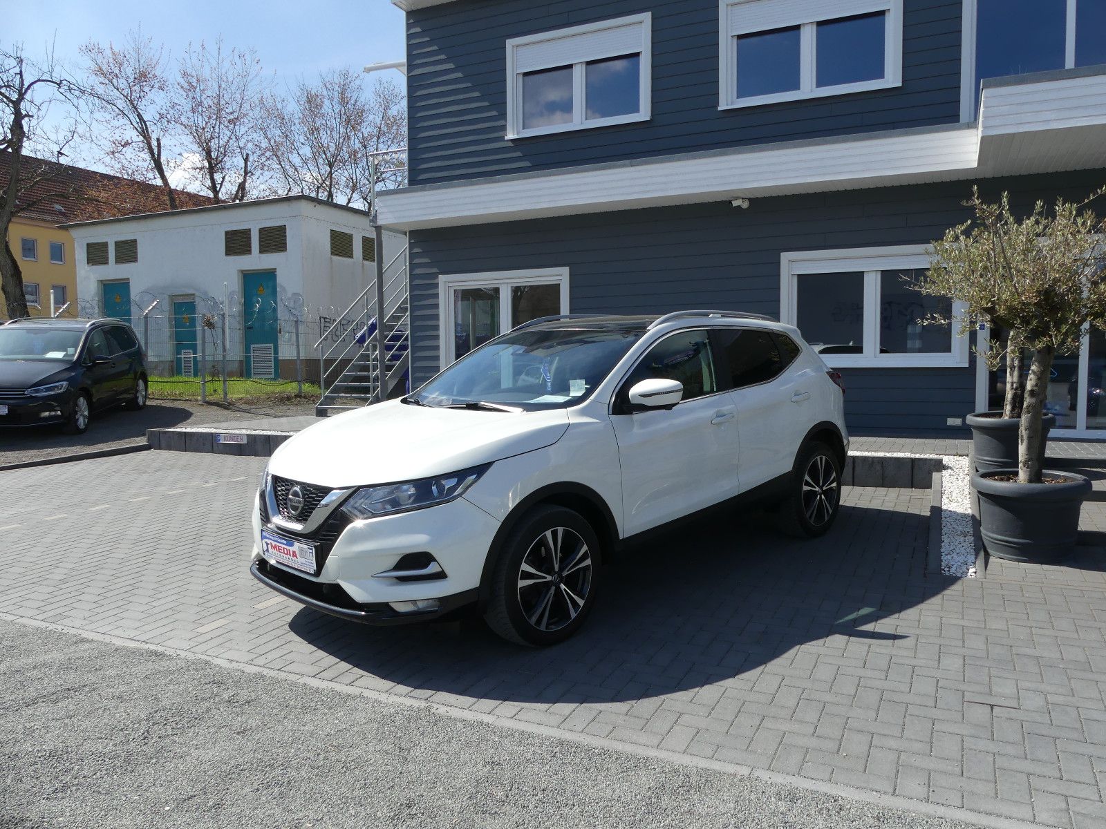 Fahrzeugabbildung Nissan Qashqai Zama"1.HAND"56TKM"