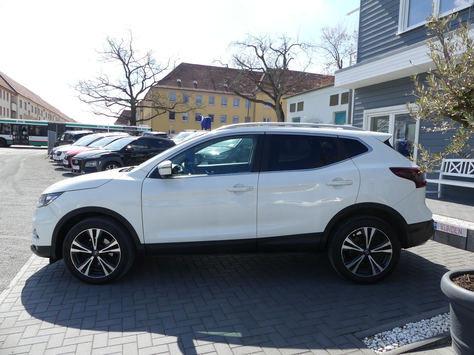 Fahrzeugabbildung Nissan Qashqai Zama"1.HAND"56TKM"