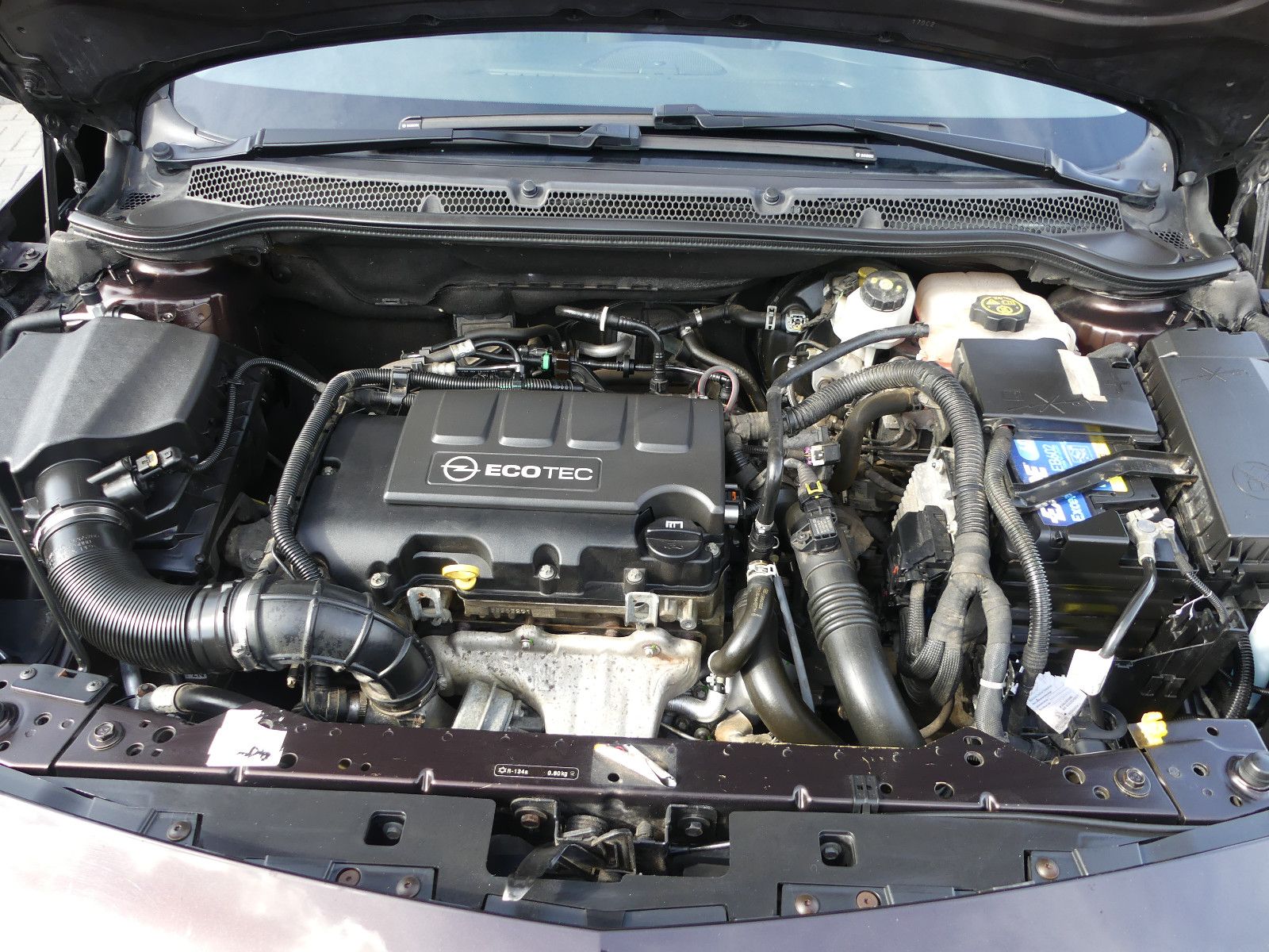 Fahrzeugabbildung Opel Astra J Sports Tourer Selection